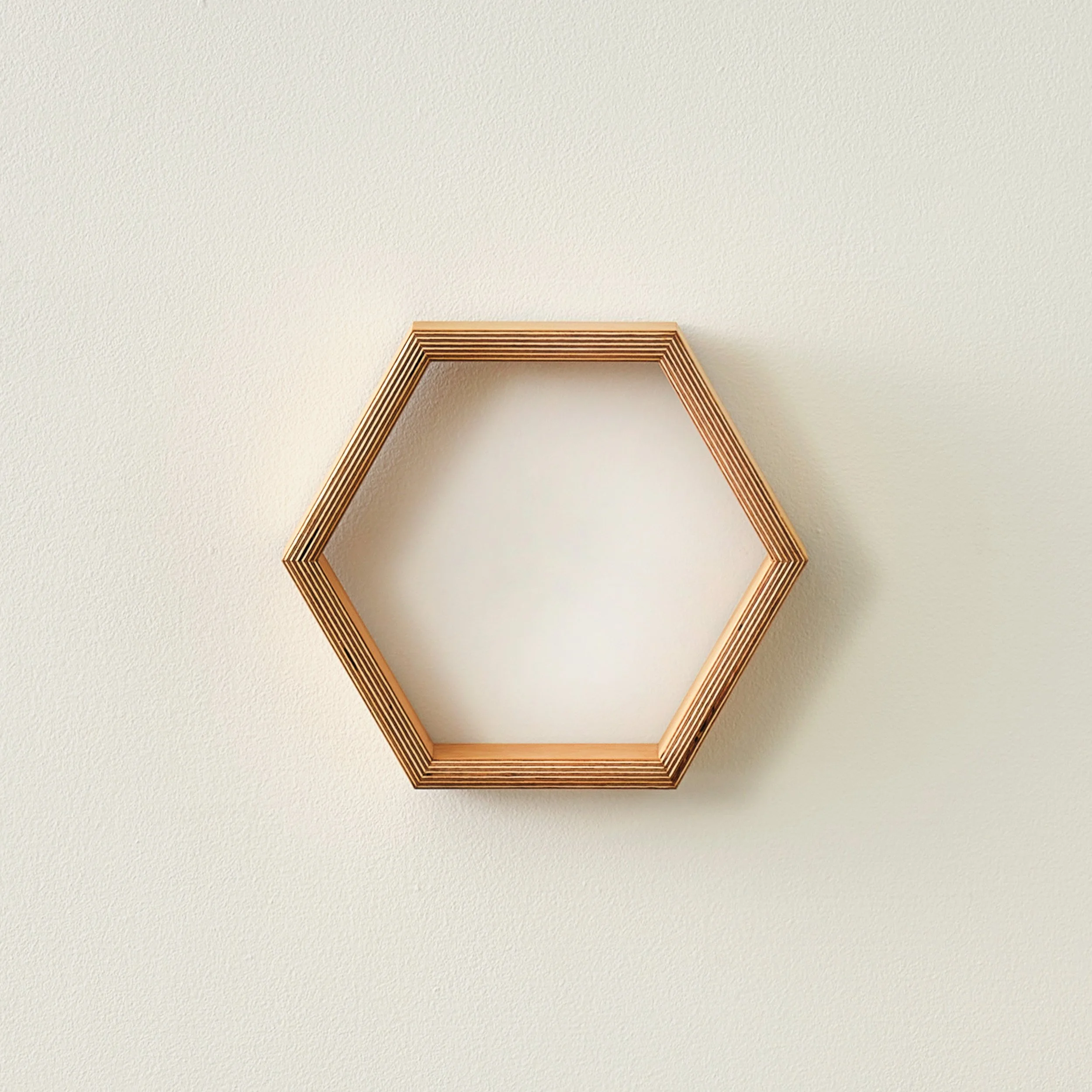 wall_shelf_single_maple_front_HWW_compressed.jpg