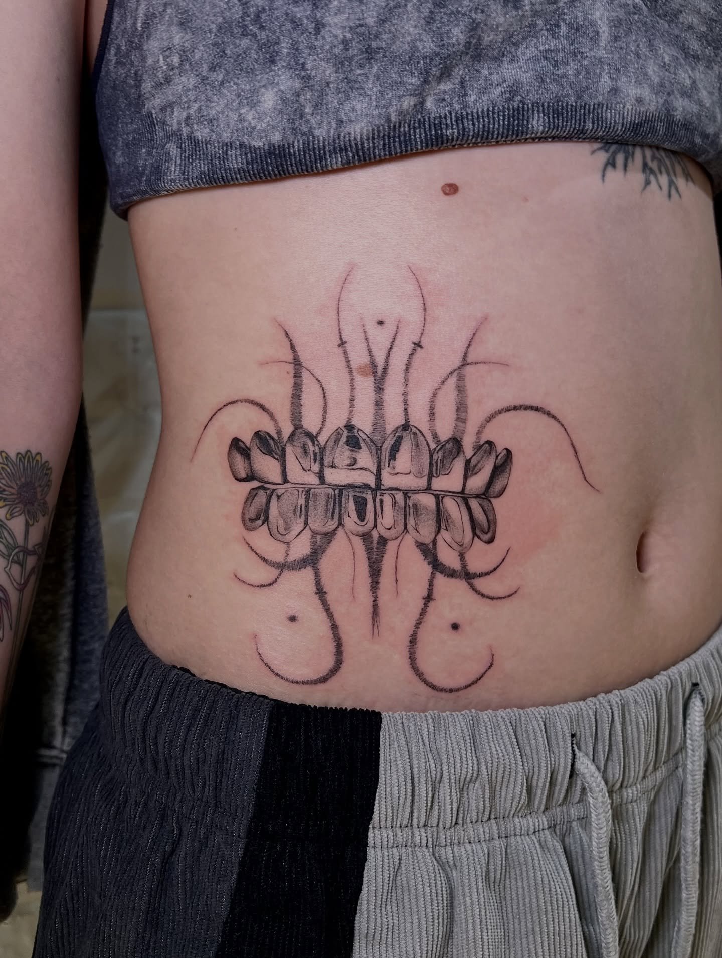 chrome teeth from my flash 💫