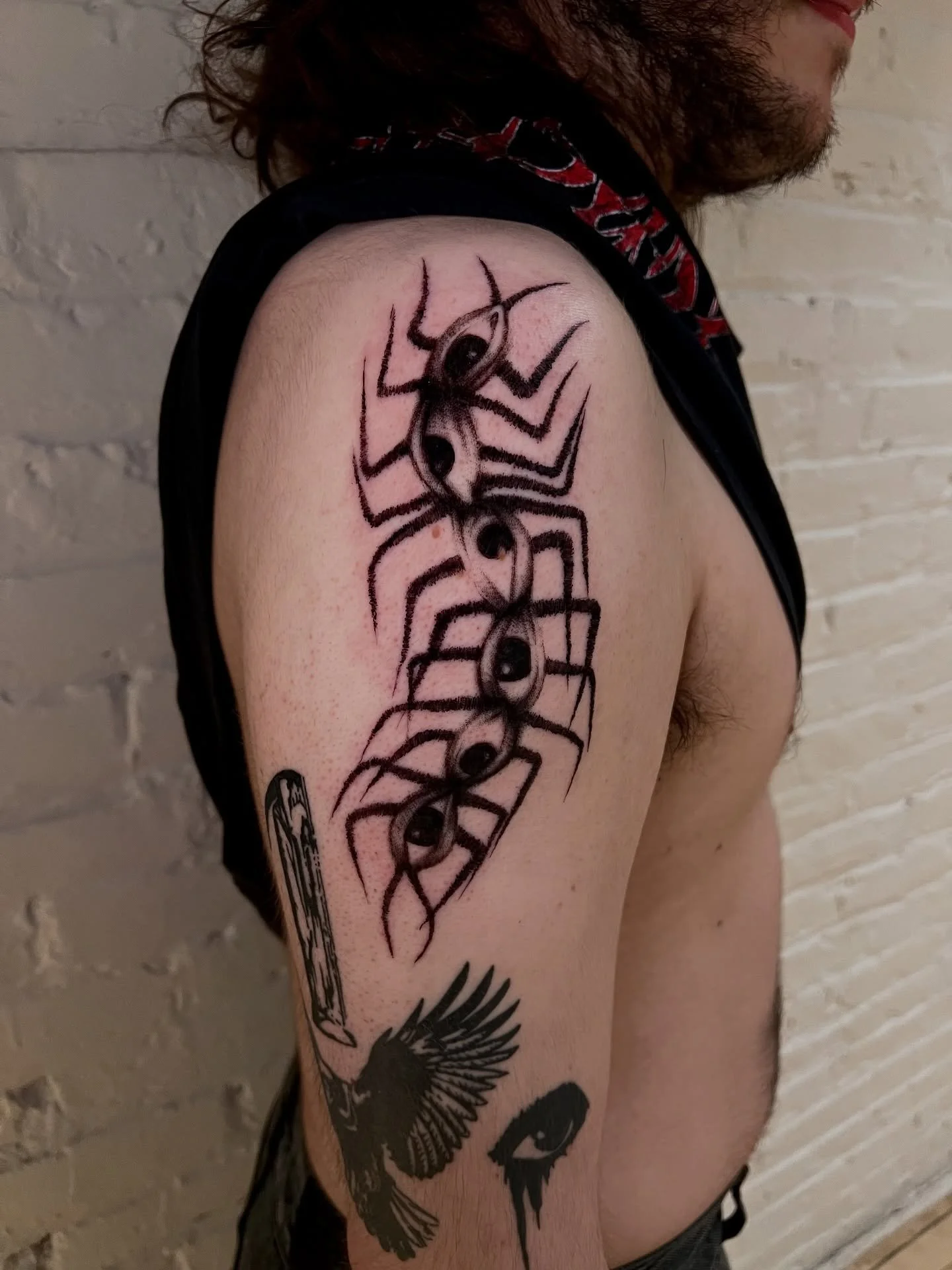 eyeball centipede for gresh 👁️ 👁️ 👁️ 

I&rsquo;m all moved over to the PNW! Missing my MN people already <3 I have a few tattoos in my camera roll that need to be posted still hehe