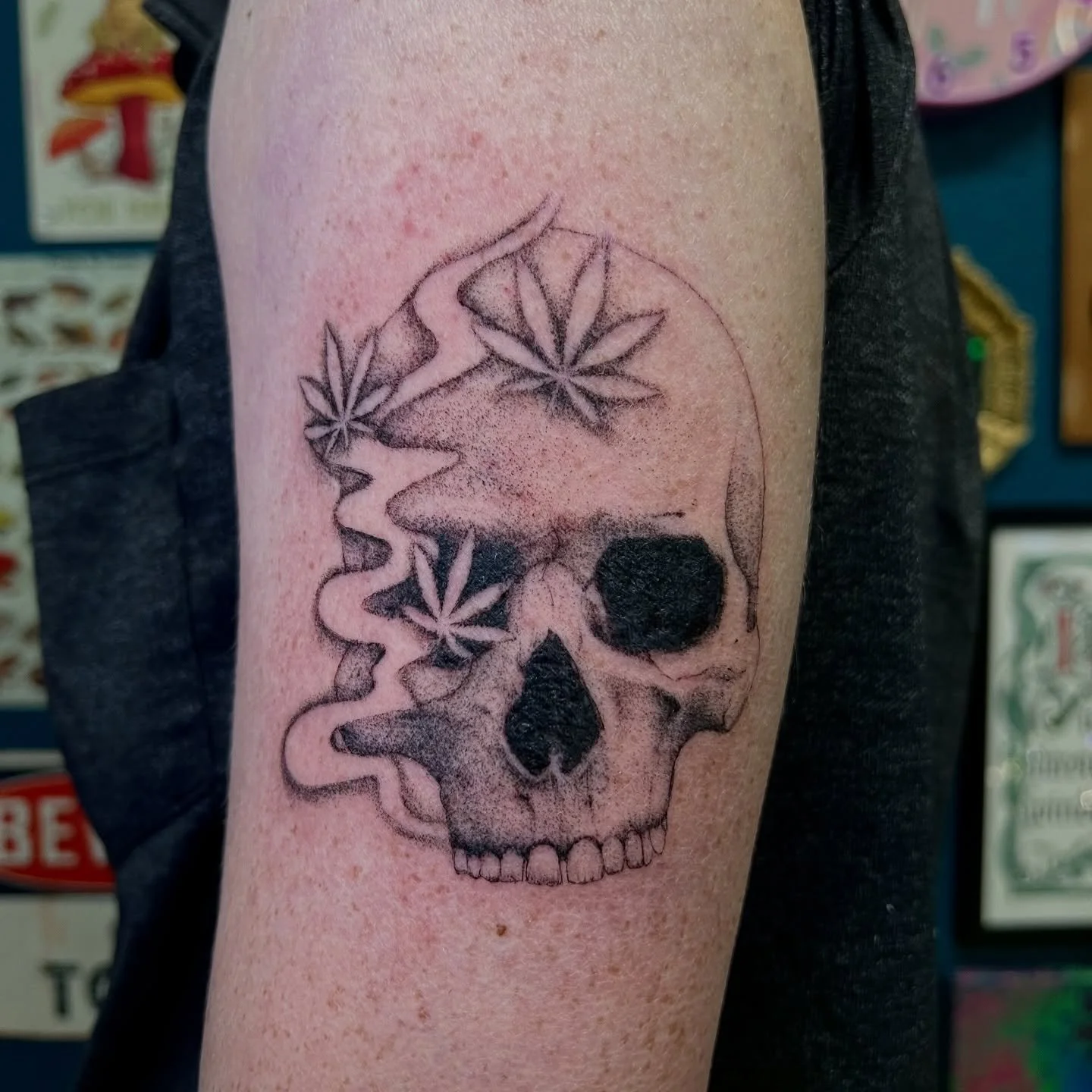 smoky skull custom for Joshua 💀🍃