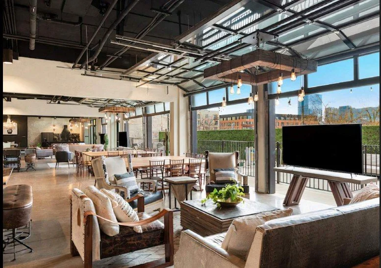 Living Room 2 (2).jpg
