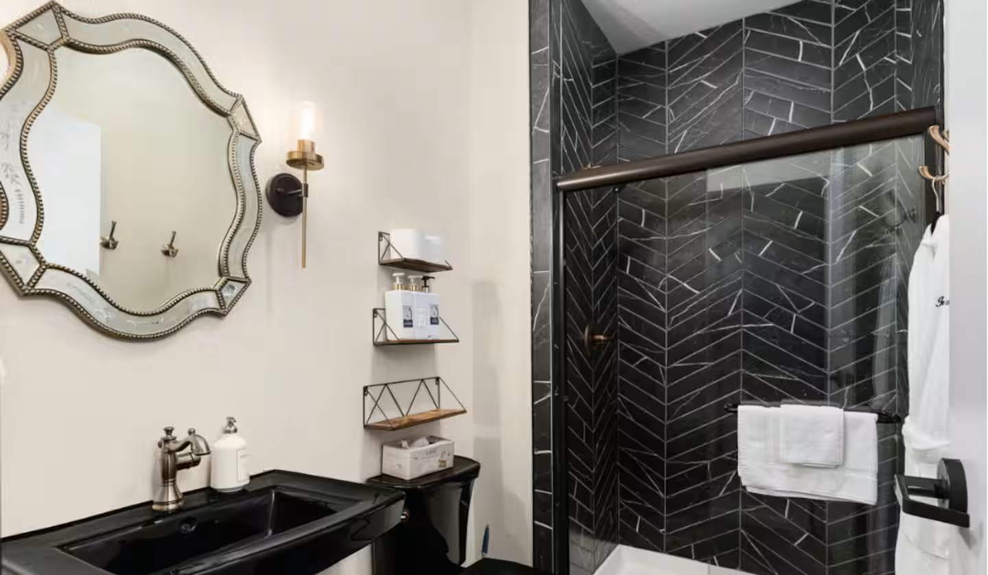 Bathroom 2.PNG