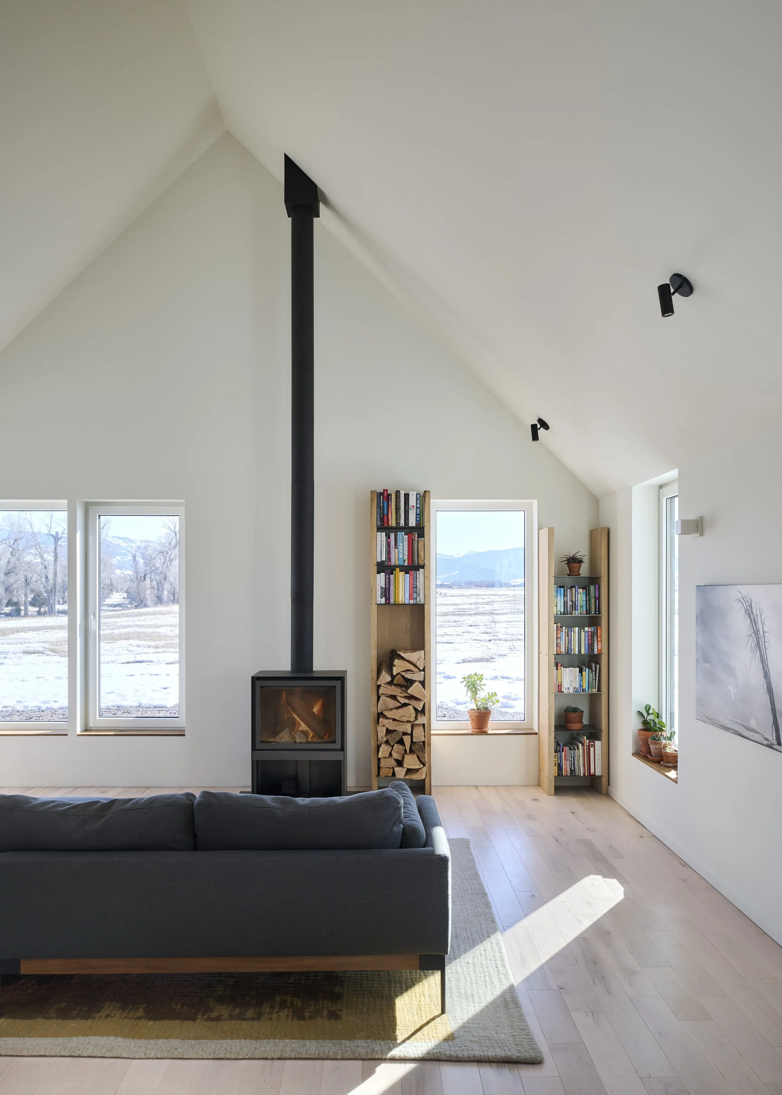 016_Gallatin Gateway.jpg