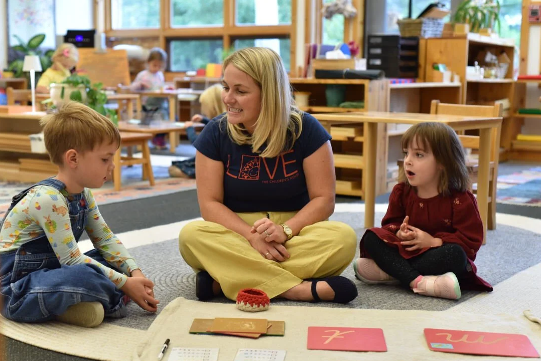 Preschool+Traverse+City+Montessori+Education+The+Children%27s+House+%281%29.png