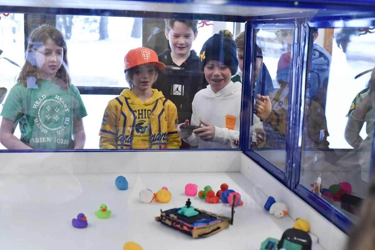 Elementary first grade School Montessori Traverse City (62).jpg