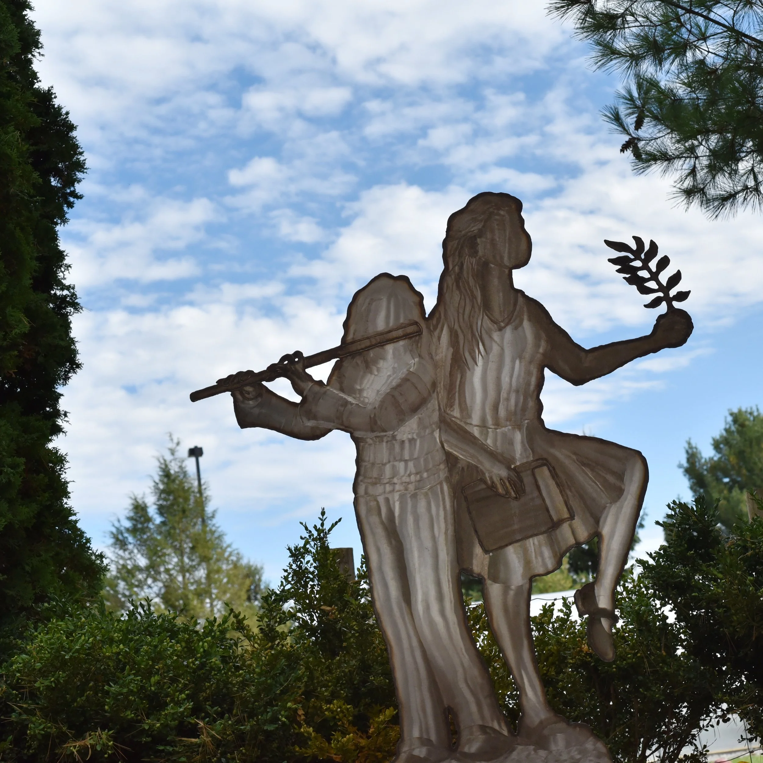 Daffodil Circle image.jpg