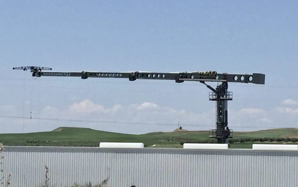 Large telescopic BMU machine