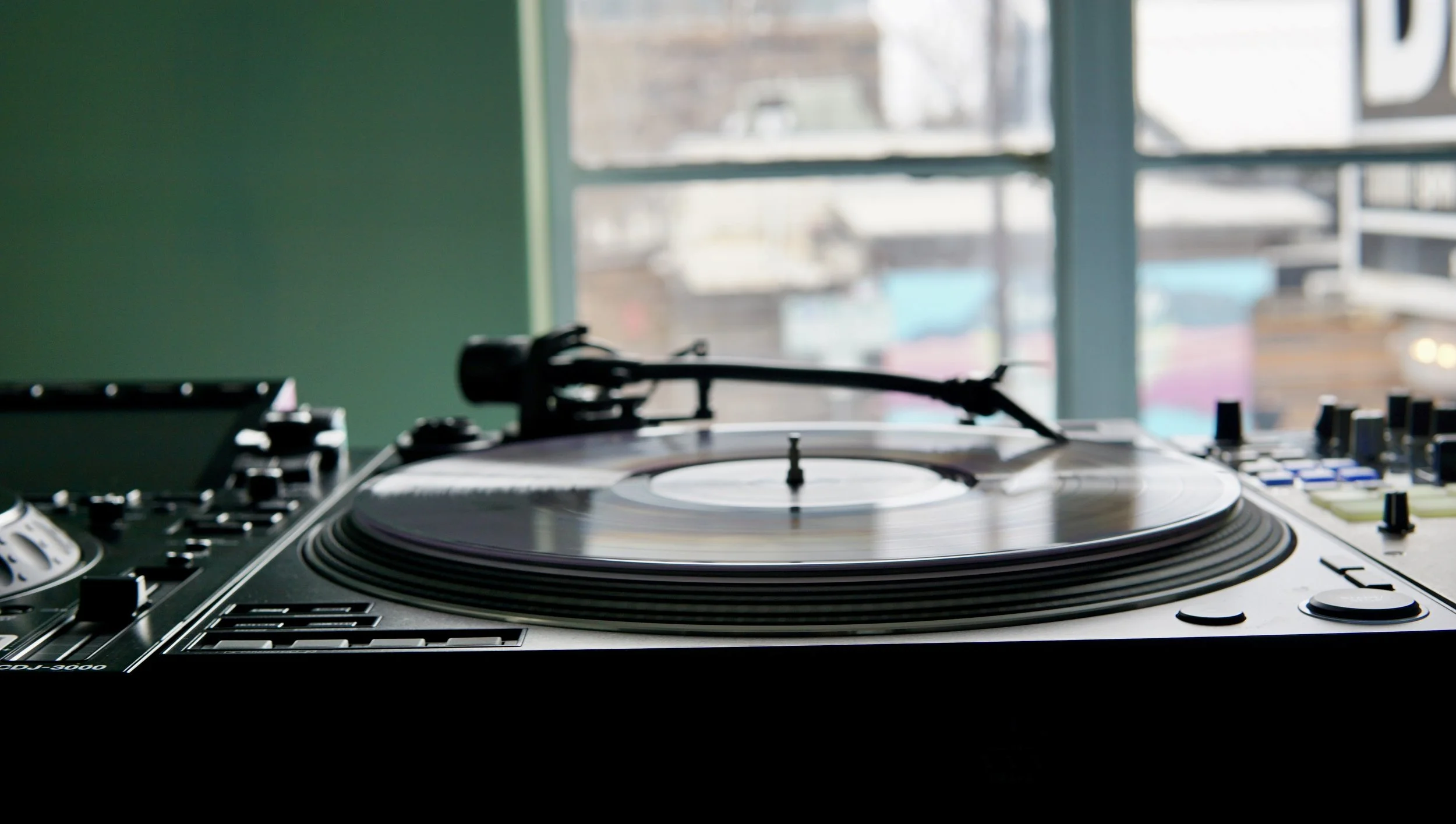 Plugged In - DJ Meetup