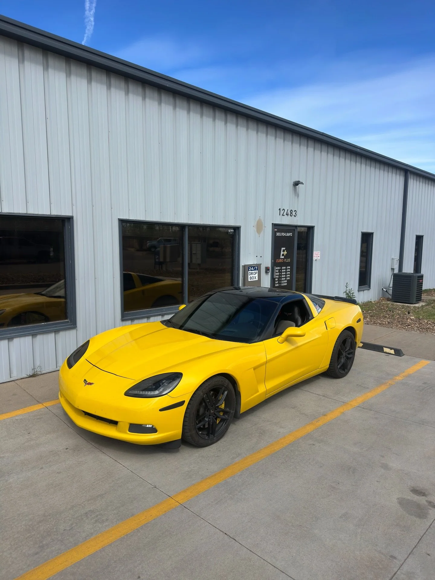 Boosted Therapy🚀
&bull; 
This beautiful C6 Corvette came to us for a follow up appointment and Oil Change.🔥 There was no longer a disco party when the Oil was drained out of the vehicle and everything else was up to our standards! We cannot wait to