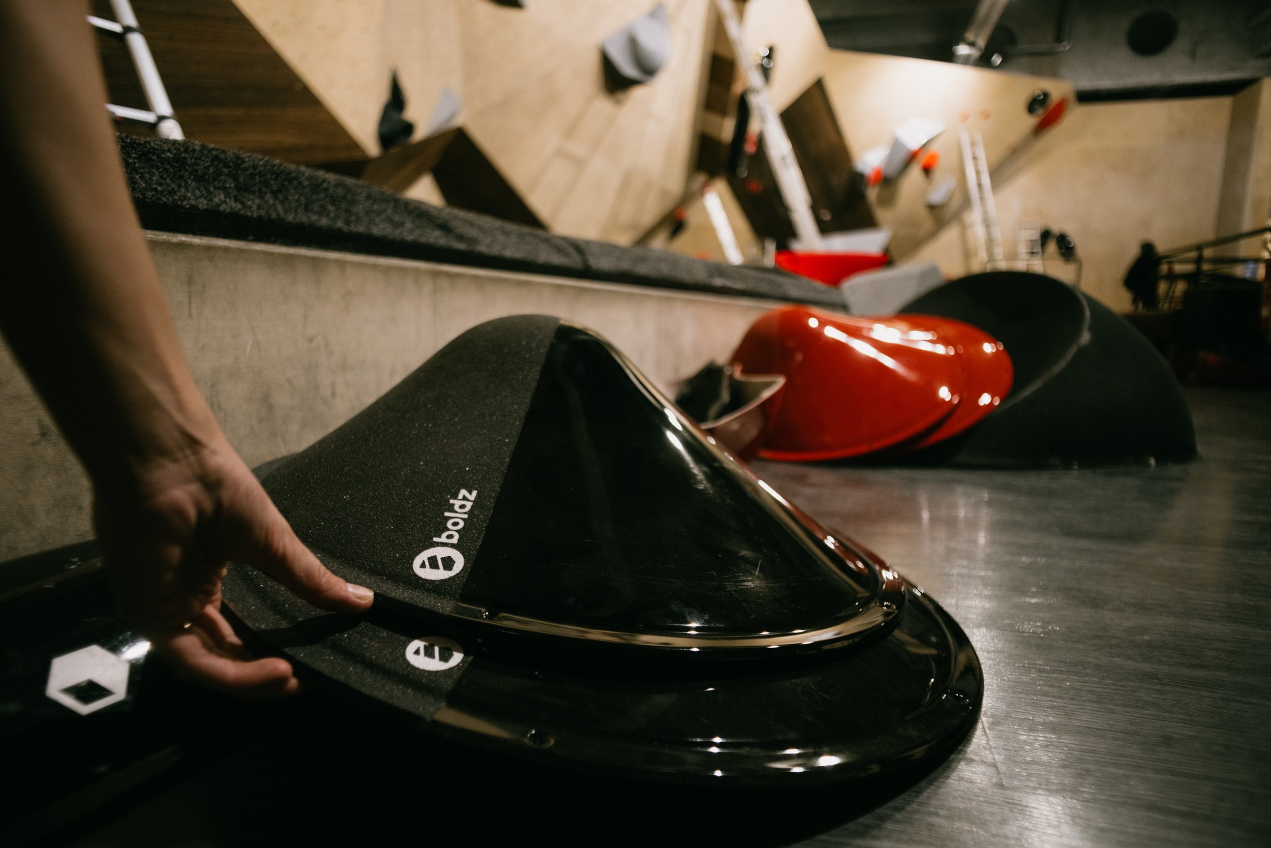 Boldz Holds Portals fiberglass macros at TBA 4 Climbing District Paris
