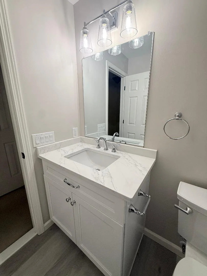 bathroom 2.jpg