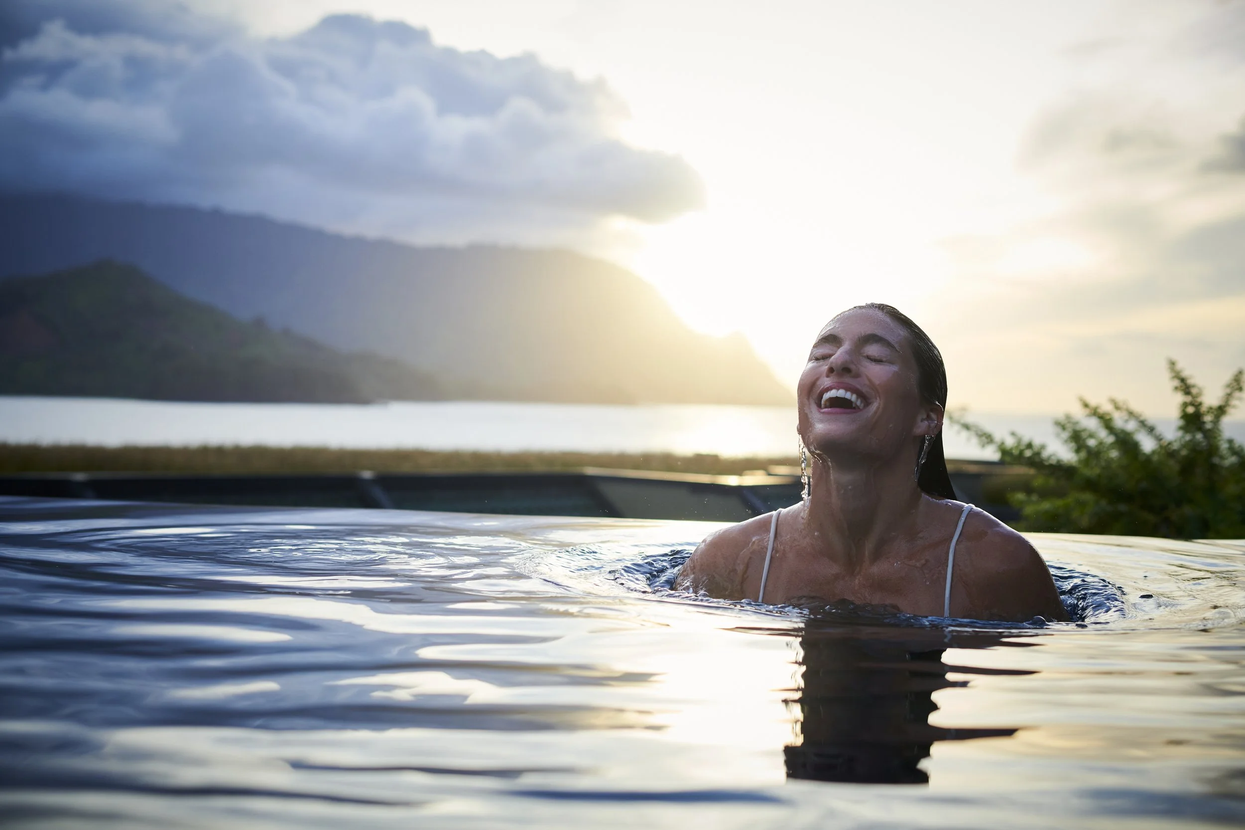 1 Hotels_HB_Pool_Adult_Lifestyle_02_0124.jpg