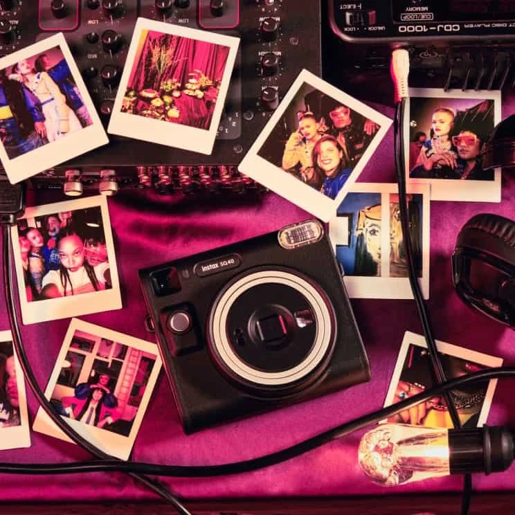230309_INSTAX_FUJIFILM_HE_S7_GALLERY_PARTY_SQ40_DJ_BOOTH_OVERHEAD_0019_for-web.jpg