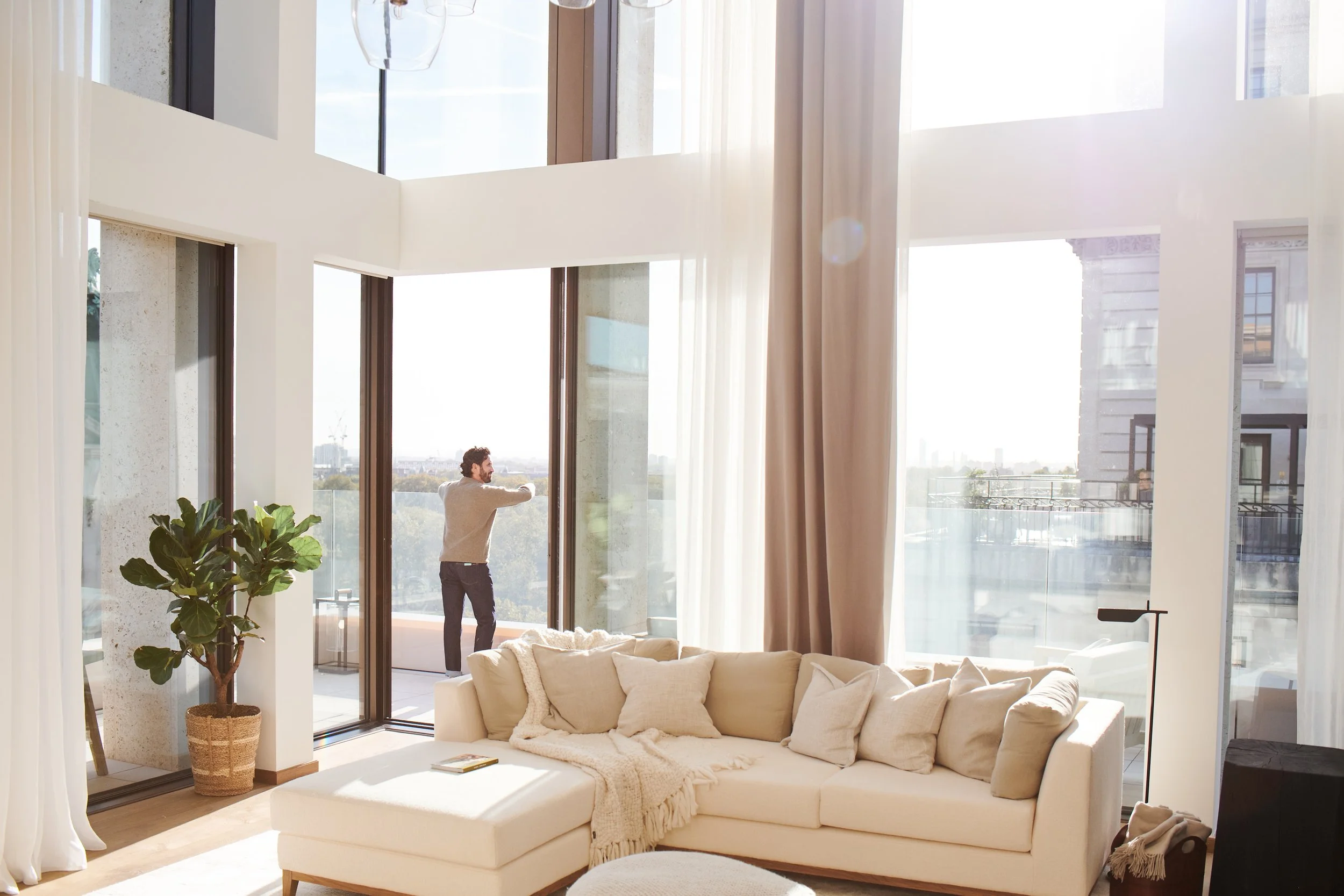 1 Hotels_LDN_Penthouse_717_Lifestyle_02_0704.jpg