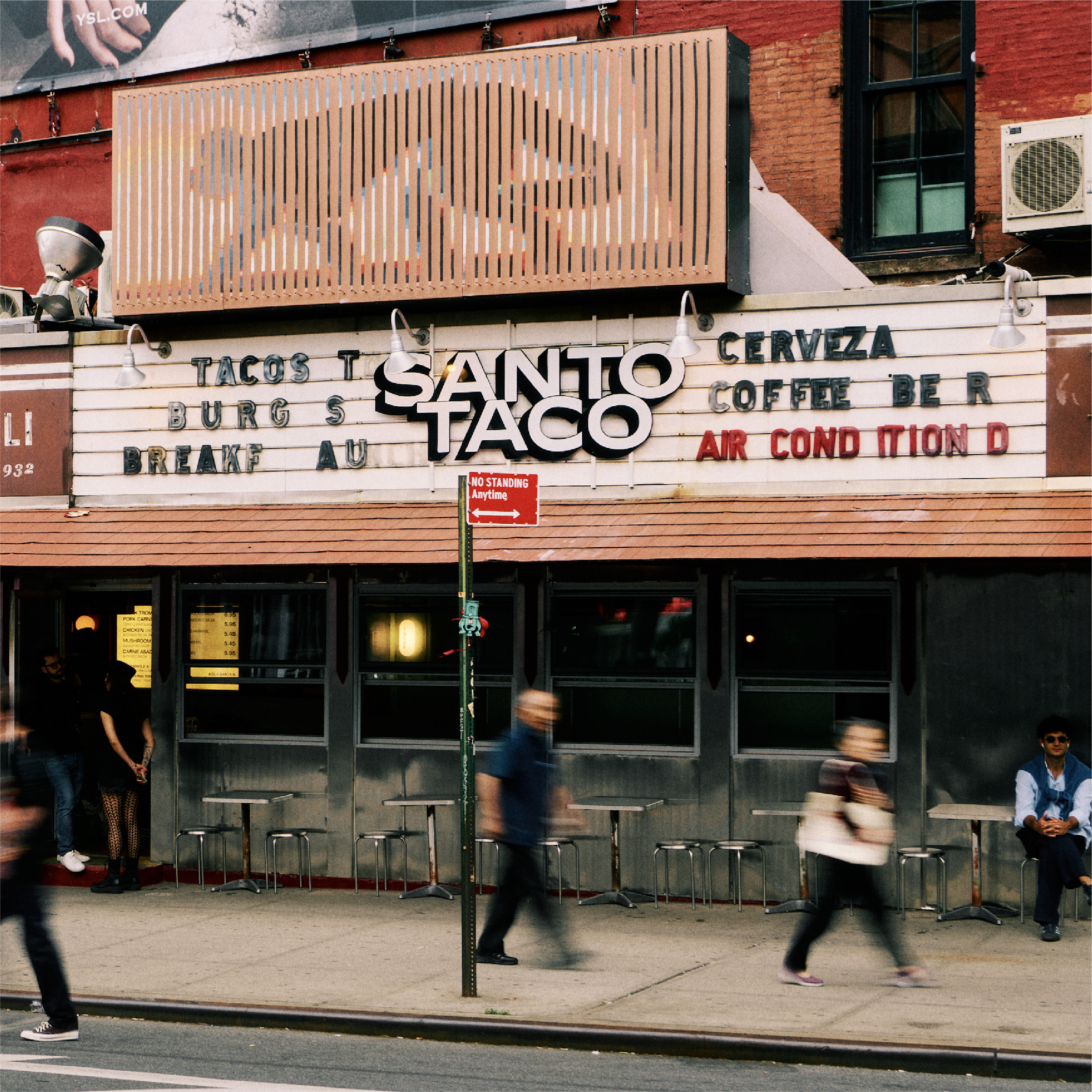  santo taco 
graphic design, interior design, brand strategy
 graphics, interiors, brand strategy 