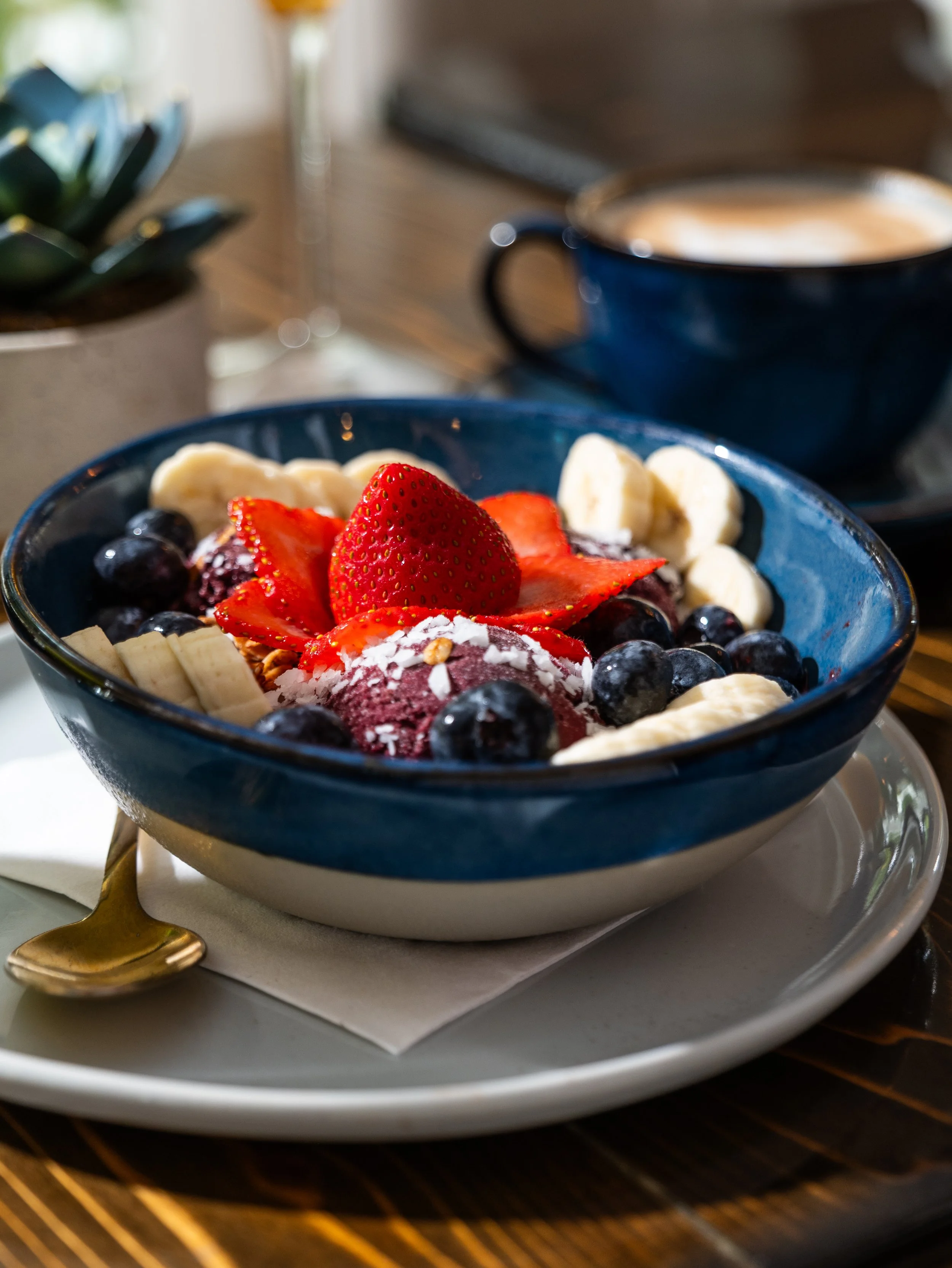 Beach Mornings &amp; Brunch Dreams: The Ultimate Guide to a Perfect Day at Village Cafe