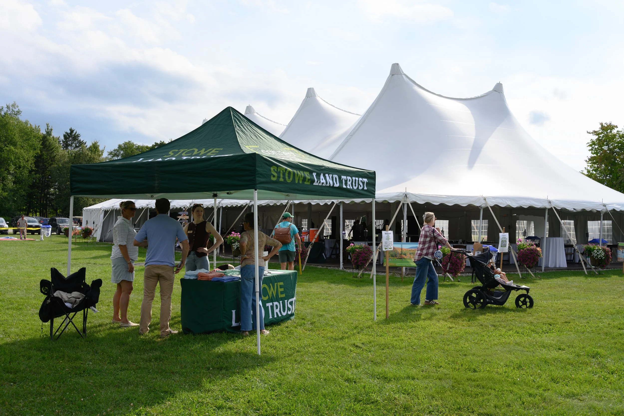 Stowe-Land-Trust_Party-in-the-Meadow-28.jpg