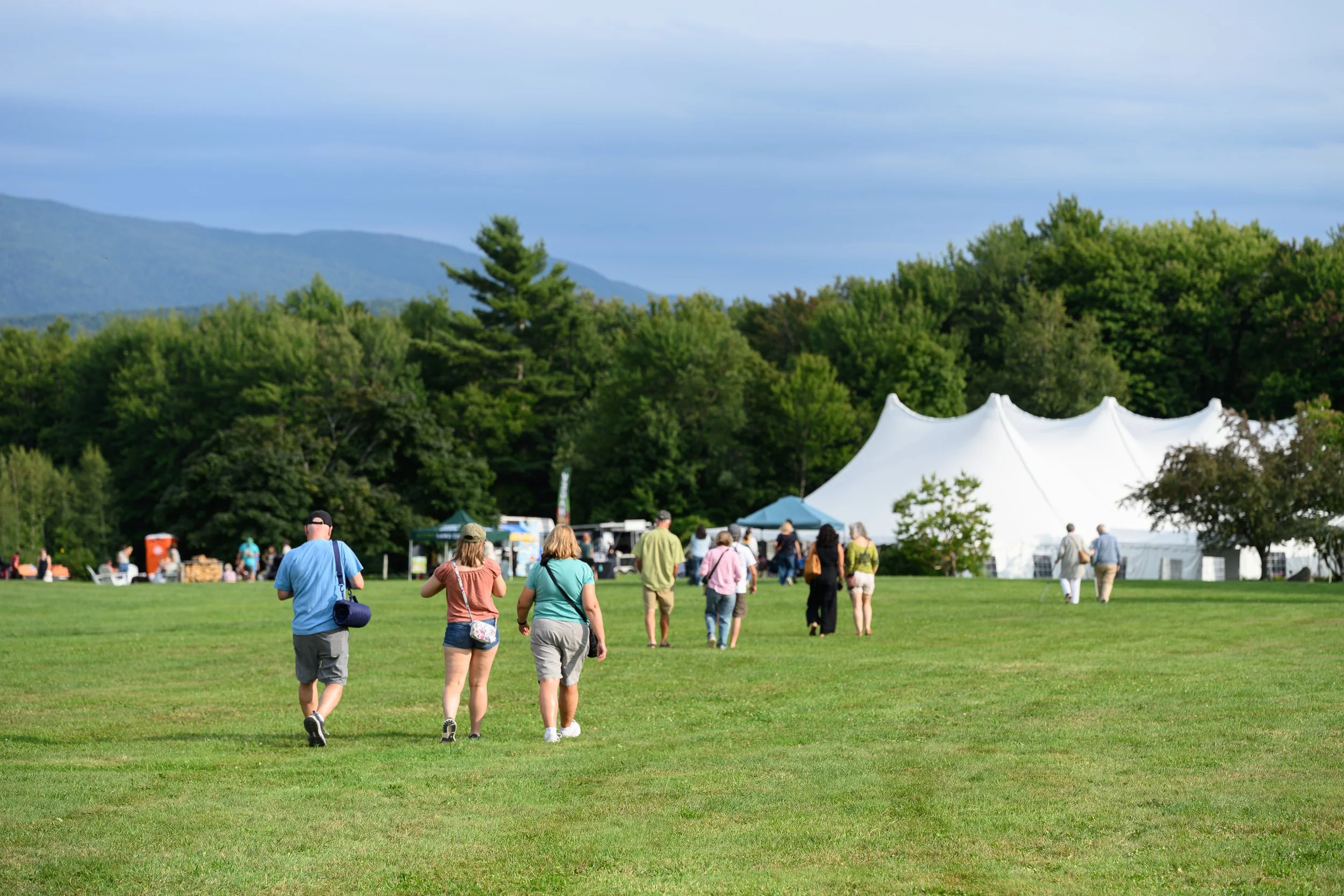 Stowe-Land-Trust_Party-in-the-Meadow-4.jpg