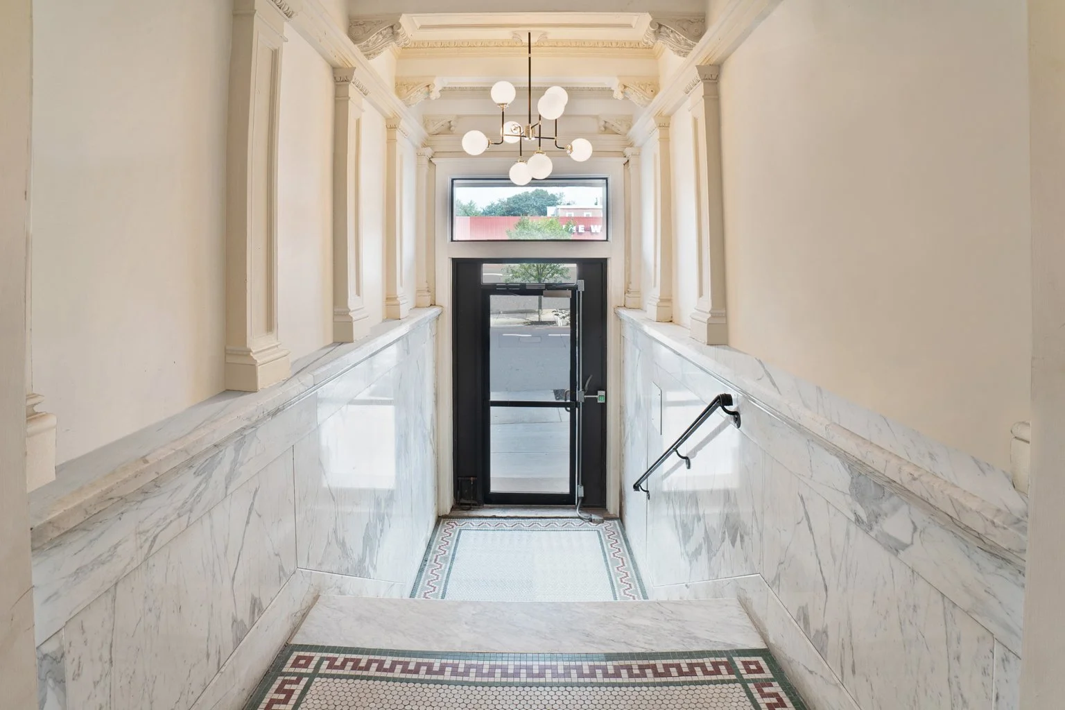 1026_Spruce_St_1536 x 1024-6.jpg