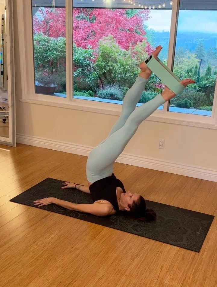 Practice and all is coming. - P Jois 💕

I started my daily Pilates practice 20 years ago and the habit stuck. 😊 Now my practice is my workout, my refuge, and my greatest source of inspiration. I came to Pilates to build a strong set of abs - I neve