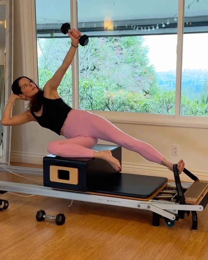 Reformer&hellip;add weights. 🔥

The Pilates Reformer is an awesome way to get your resistance training in.  Spring-based loading creates progressive resistance, improves force control, and strengthens muscles through lengthened ranges.

I&rsquo;m ad