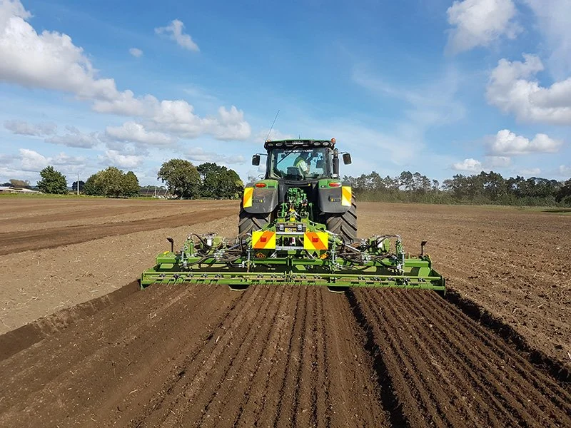 Bringing cultivation and bed forming together