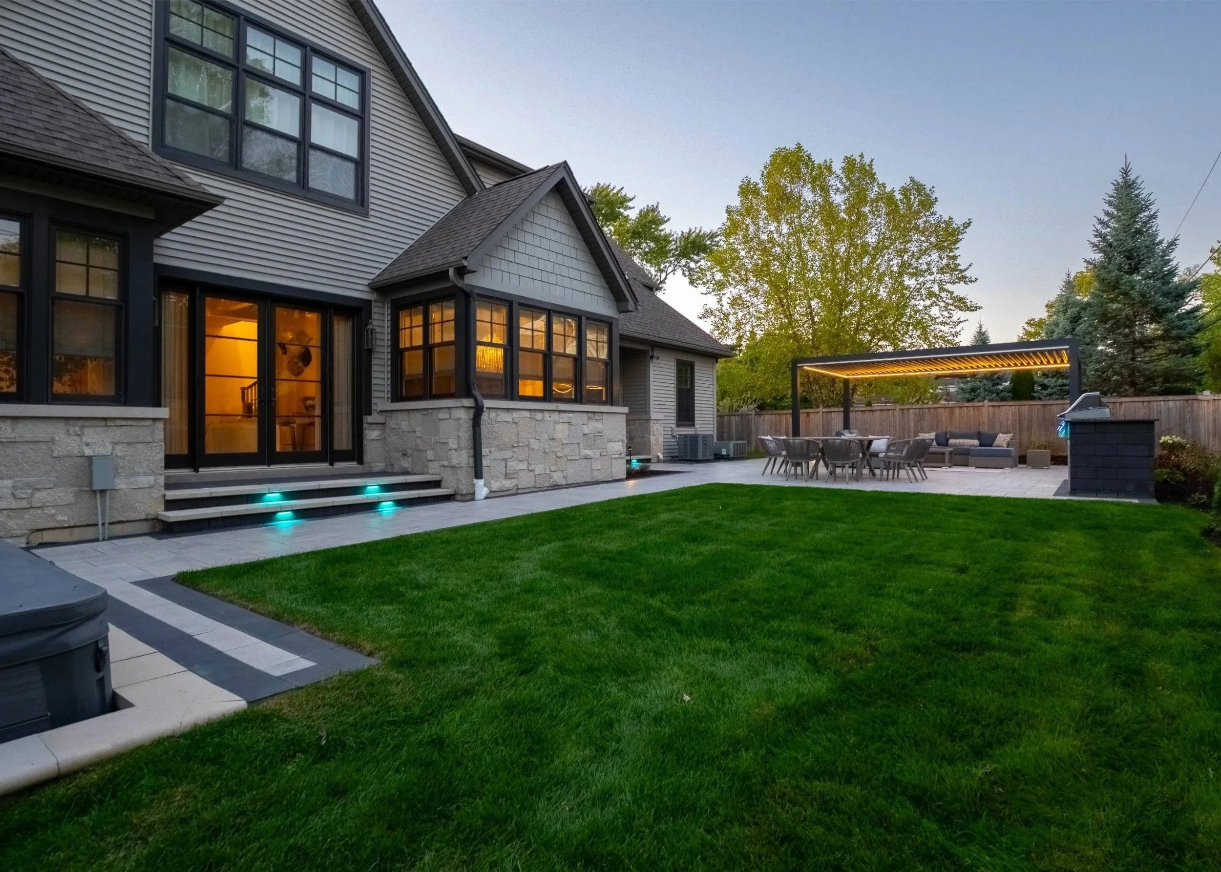Retaining wall, paver patio, stone walkway in Bartlett, IL