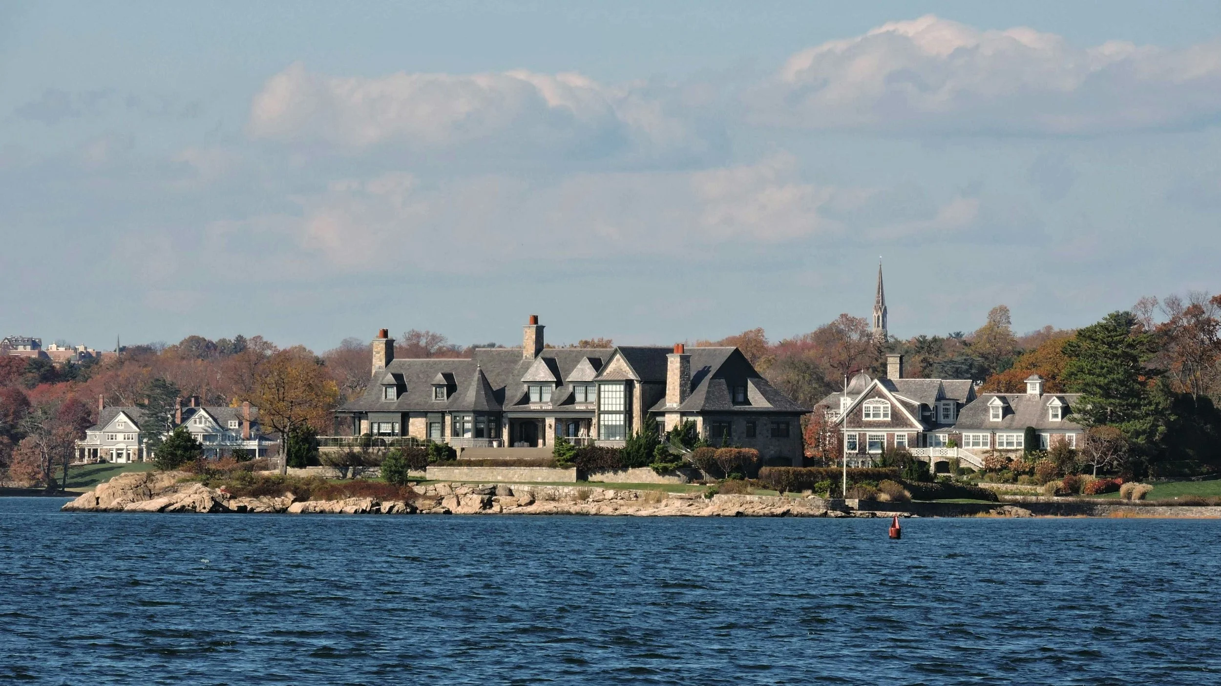 𝒞𝑜𝓃𝓃𝑒𝒸𝓉𝒾𝒸𝓊𝓉 𝑅𝑒𝒶𝓁 𝐸𝓈𝓉𝒶𝓉𝑒 𝐼𝓃𝓋𝑒𝓈𝓉𝑜𝓇 𝐸𝓂𝒶𝒾𝓁 𝐿𝒾𝓈𝓉𝓈