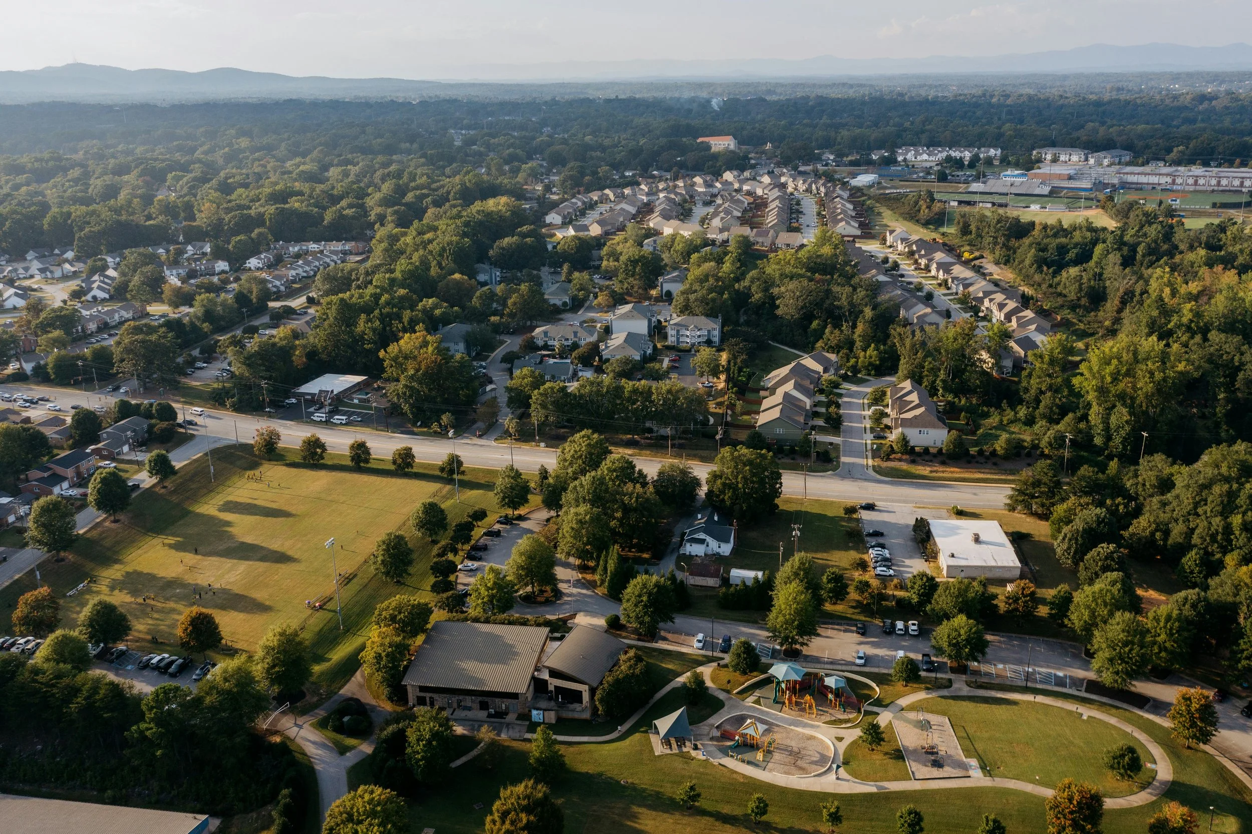 𝓢𝓸𝓾𝓽𝓱 𝓒𝓪𝓻𝓸𝓵𝓲𝓷𝓪 𝓻𝓮𝓪𝓵 𝓮𝓼𝓽𝓪𝓽𝓮 𝓲𝓷𝓿𝓮𝓼𝓽𝓸𝓻 𝓮𝓶𝓪𝓲𝓵 𝓵𝓲𝓼𝓽𝓼 𝓪𝓬𝓻𝓸𝓼𝓼 𝓽𝓱𝓮 𝓼𝓽𝓪𝓽𝓮