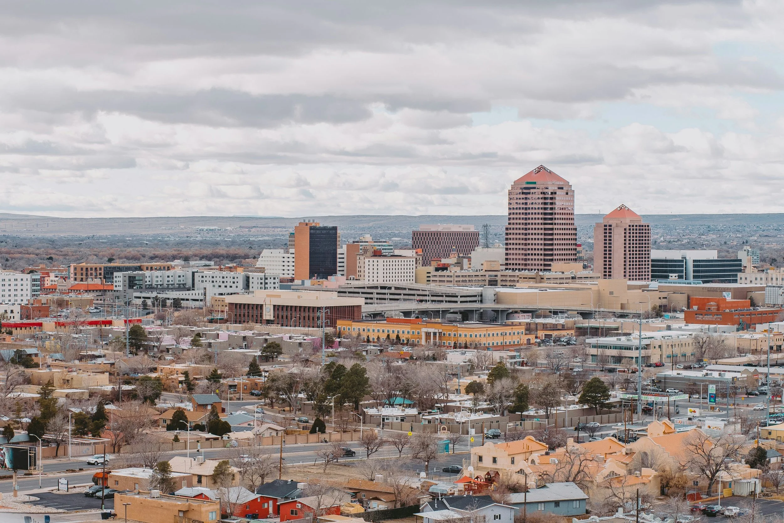 Albuquerque real estate investor email list audience overlooking the Sandia Mountains at sunset with targeted property professionals across Albuquerque New Mexico