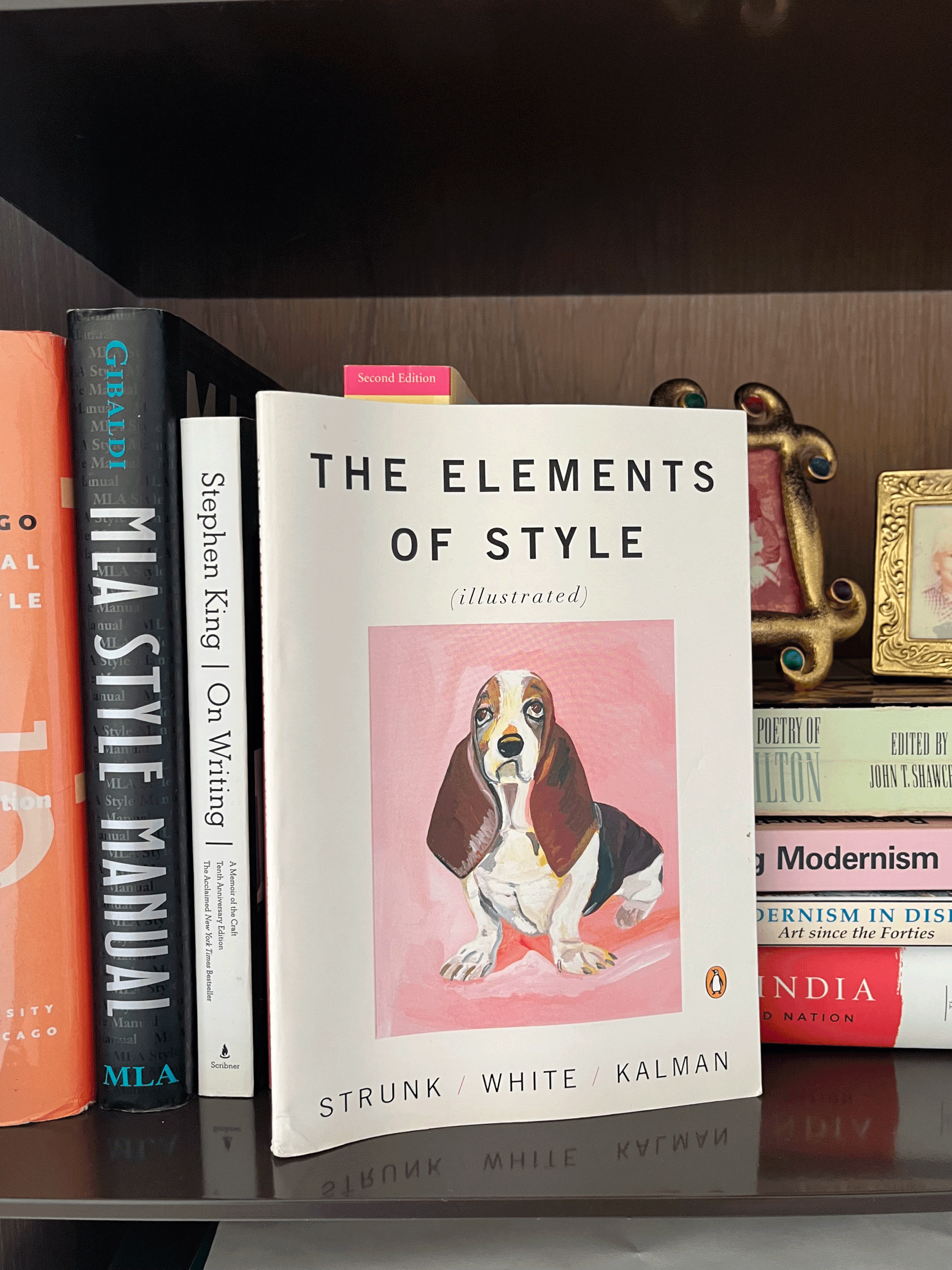 Birthday Book Recs 16/50 : The Elements of Style by William Strunk Jr. and E.B. White (aka “Strunk and White’s Elements of Style”) {this edition illustrated by the fabulous Maira Kalman}