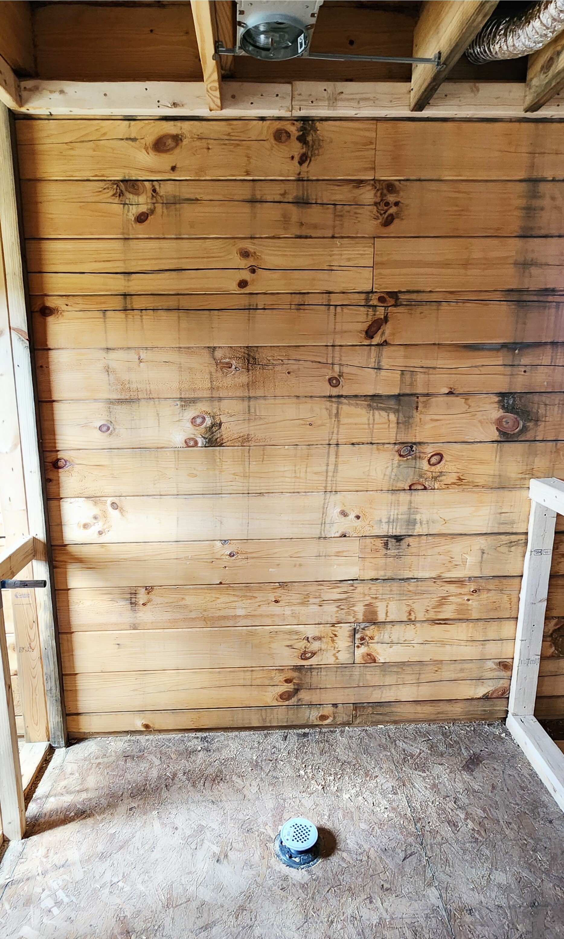 More weathering on the interior.