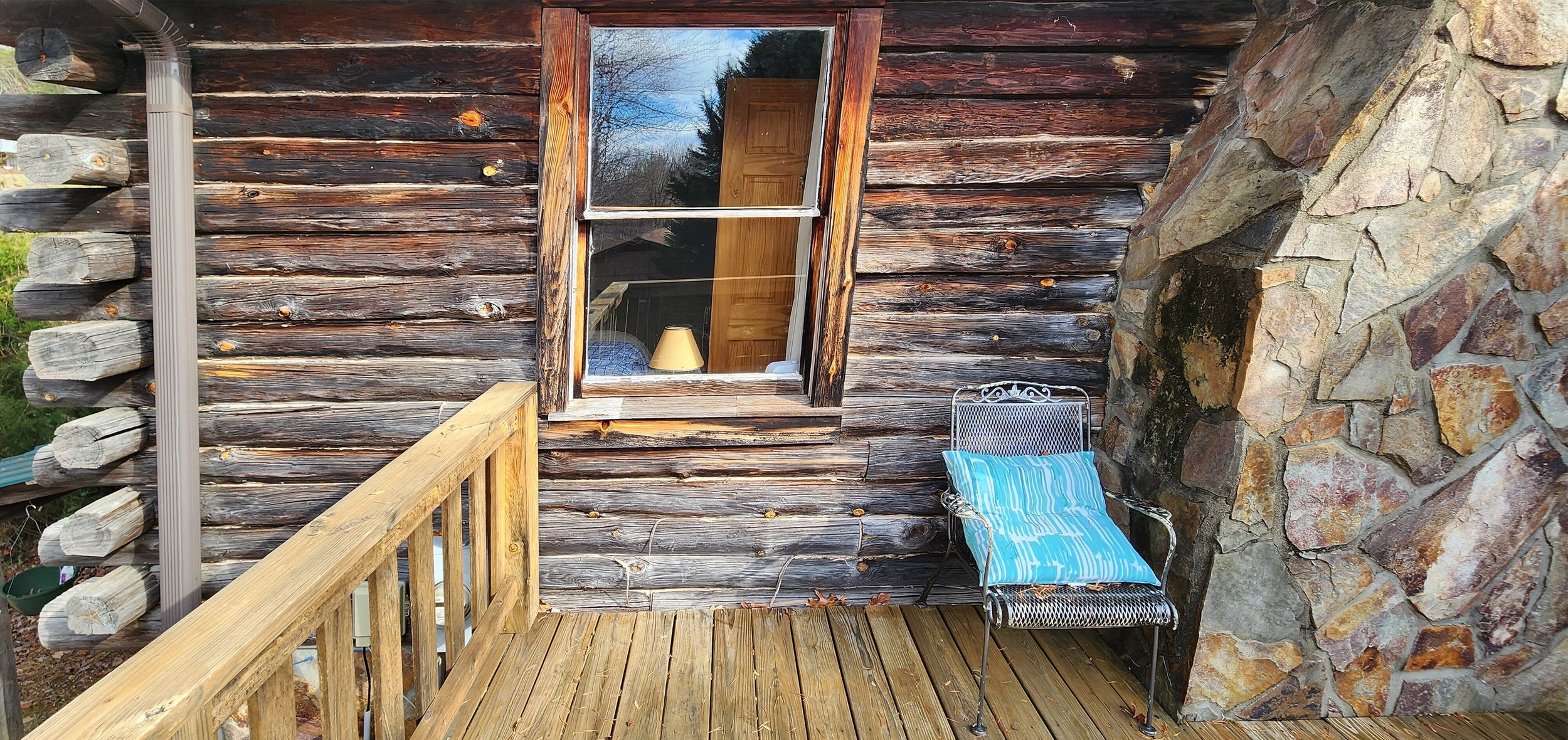 20 years without maintenance, and these logs had zero protection and failing caulk.