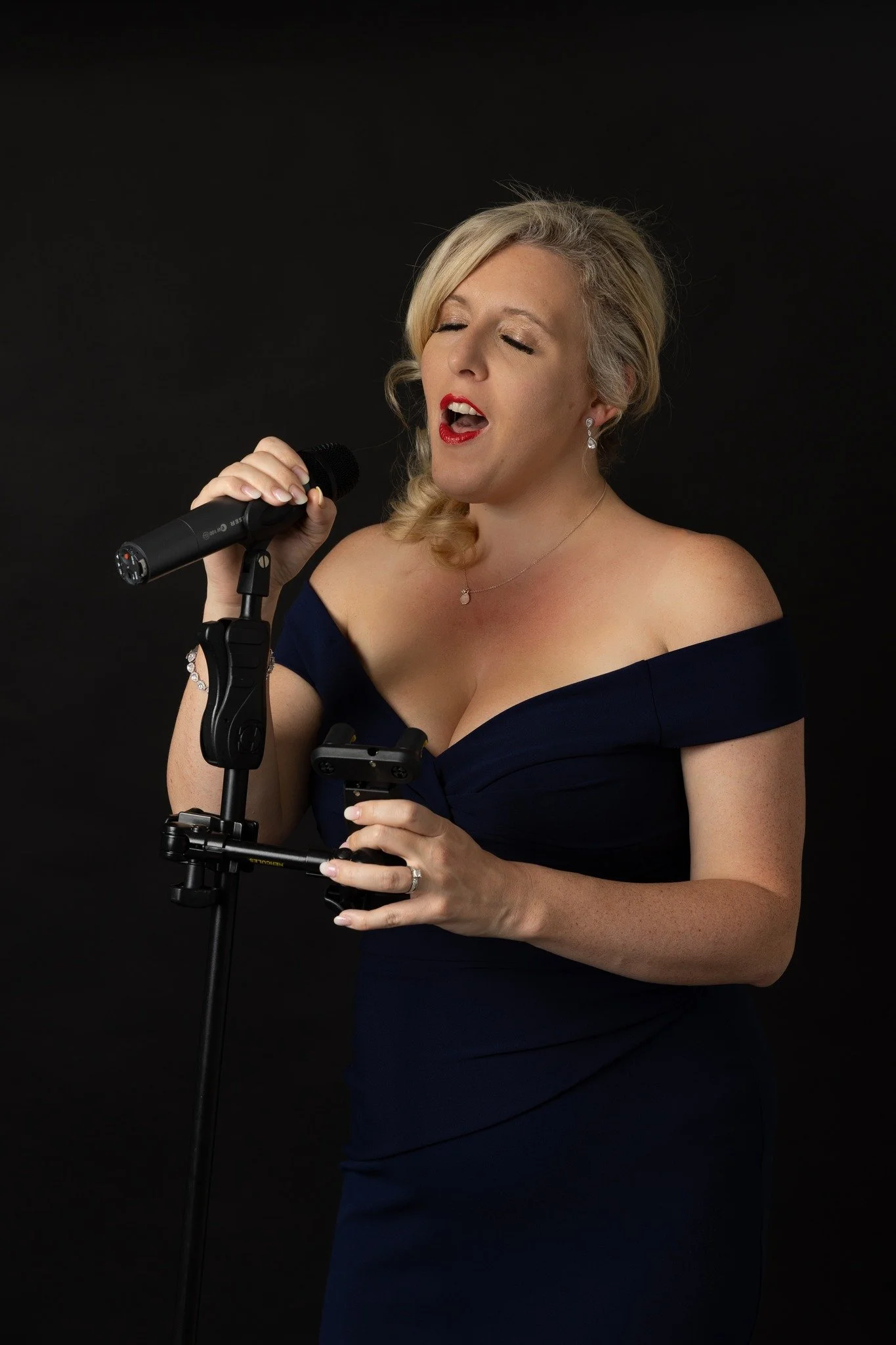 Rachel Rivers live at Gurkha Fire