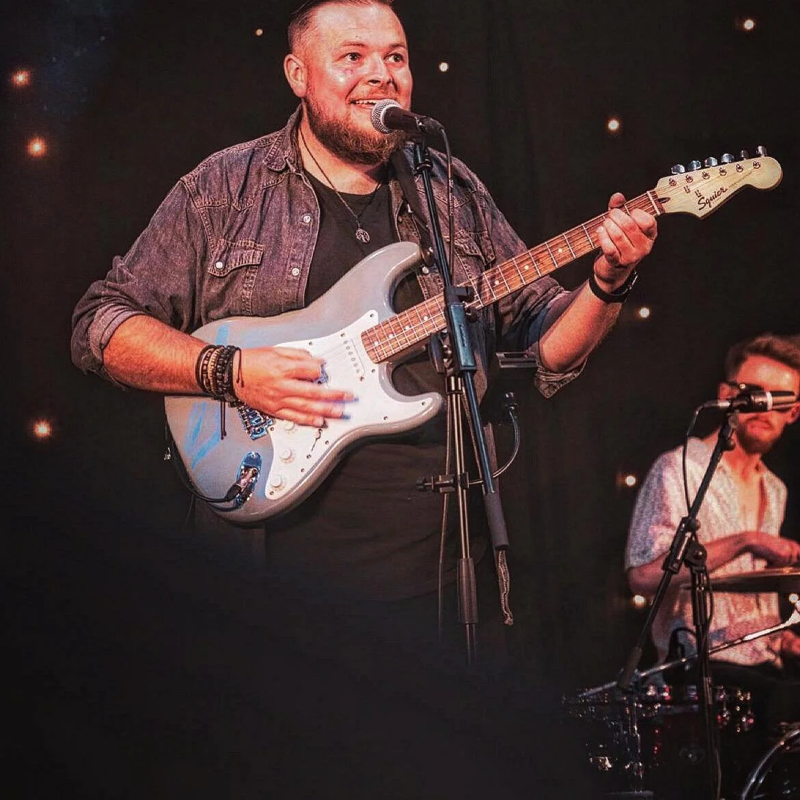 Jamie Foreman live at Gurkha Fire