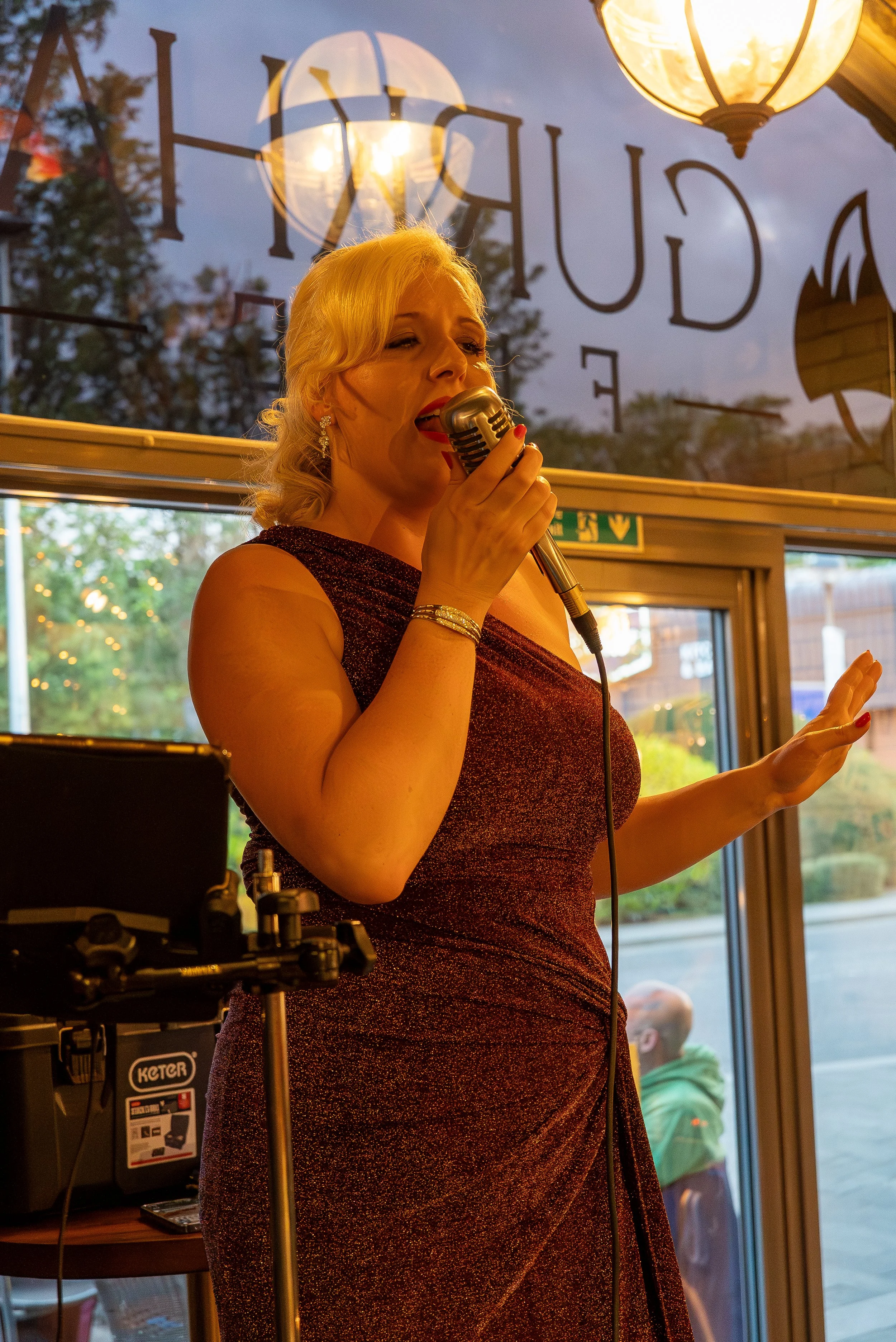 Rachel Rivers live at Gurkha Fire