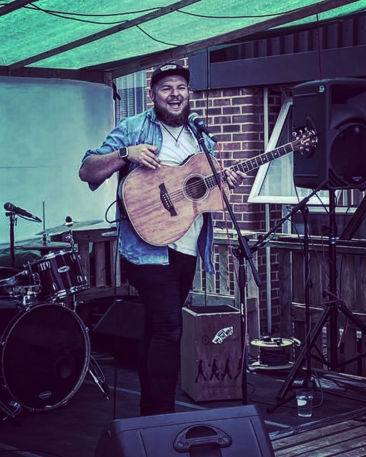 Jamie Foreman live at Gurkha Fire