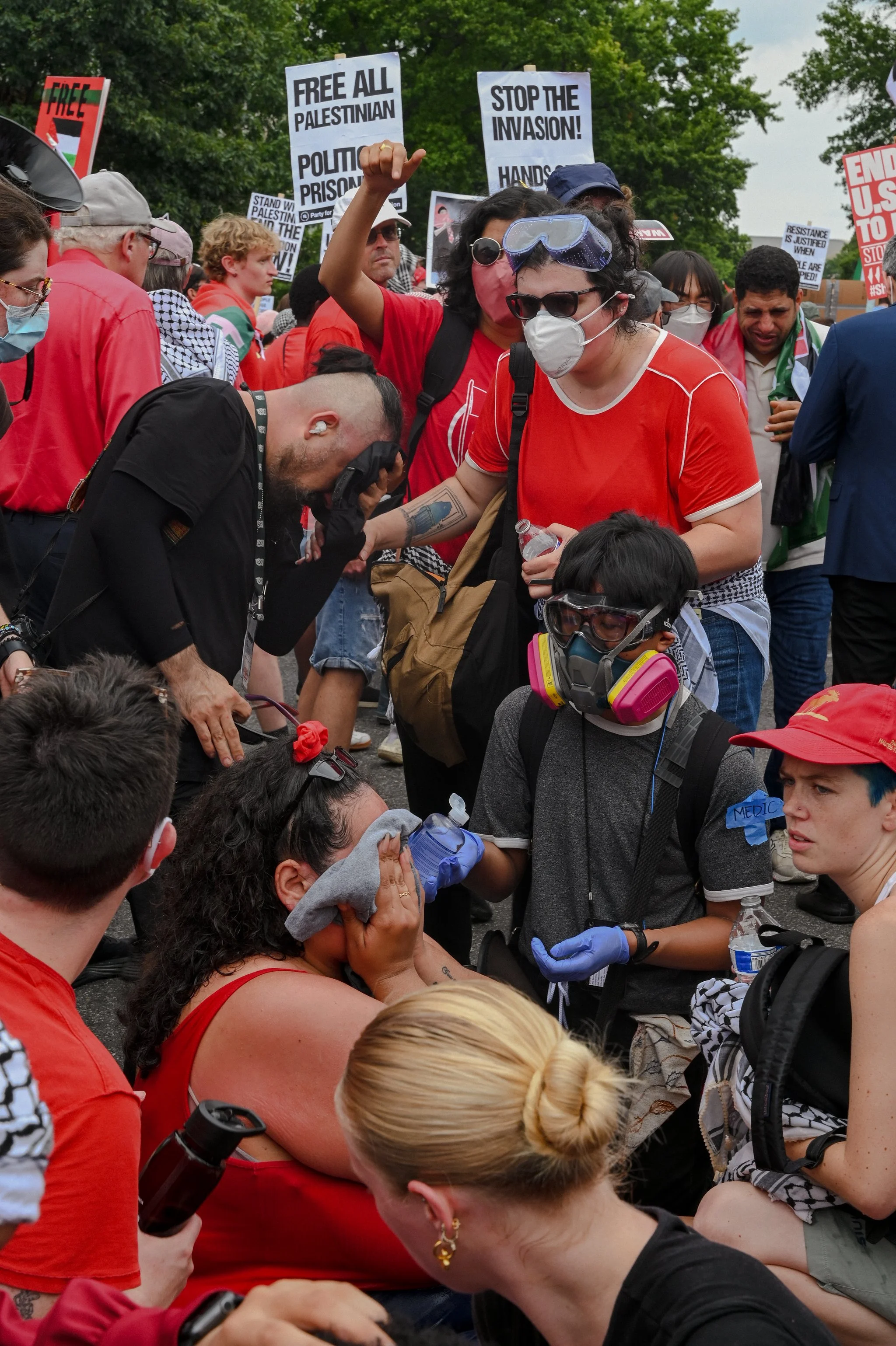 Police fire tear gas on pro-Palestinian protesters in Washington, D.C., on the day of Prime Minister Netanyahu's arrival (July 24, 2024)
