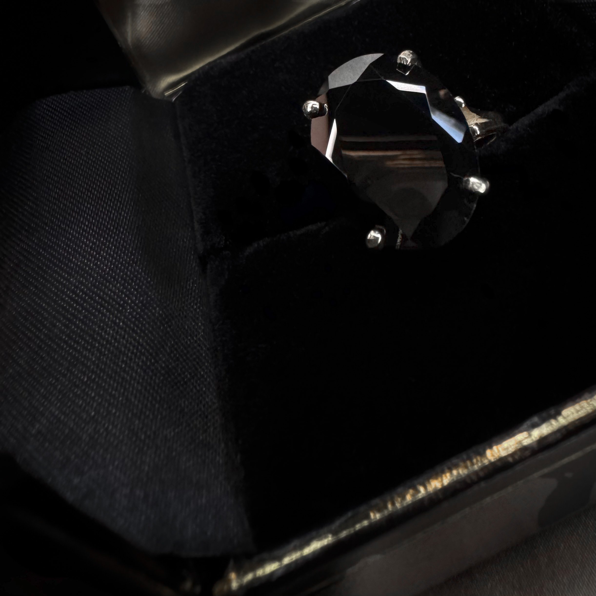 vyrenne signature scry mirror ring.JPEG
