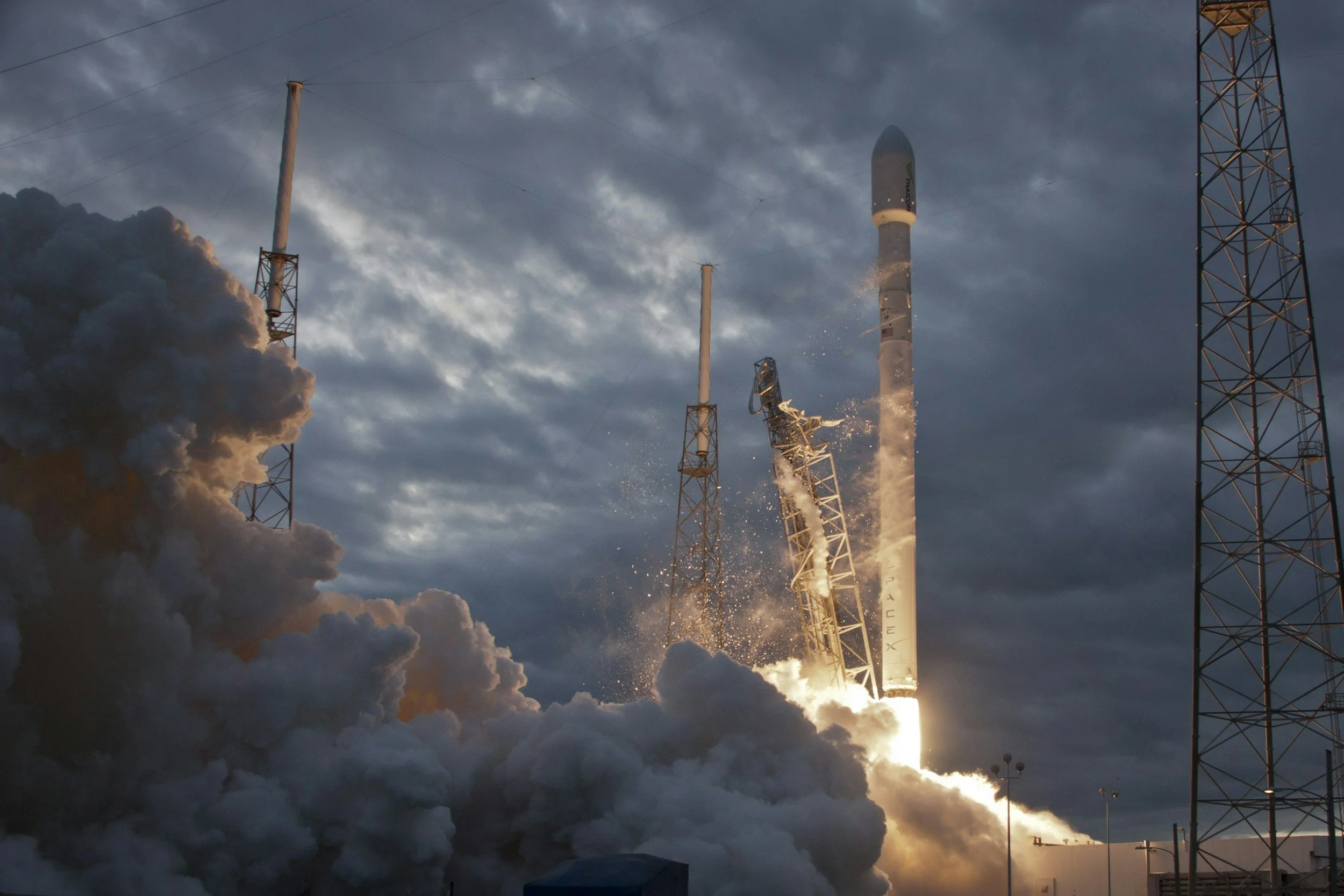 The SpaceX Mirror: What the Race to Space Reveals About Your Organisation