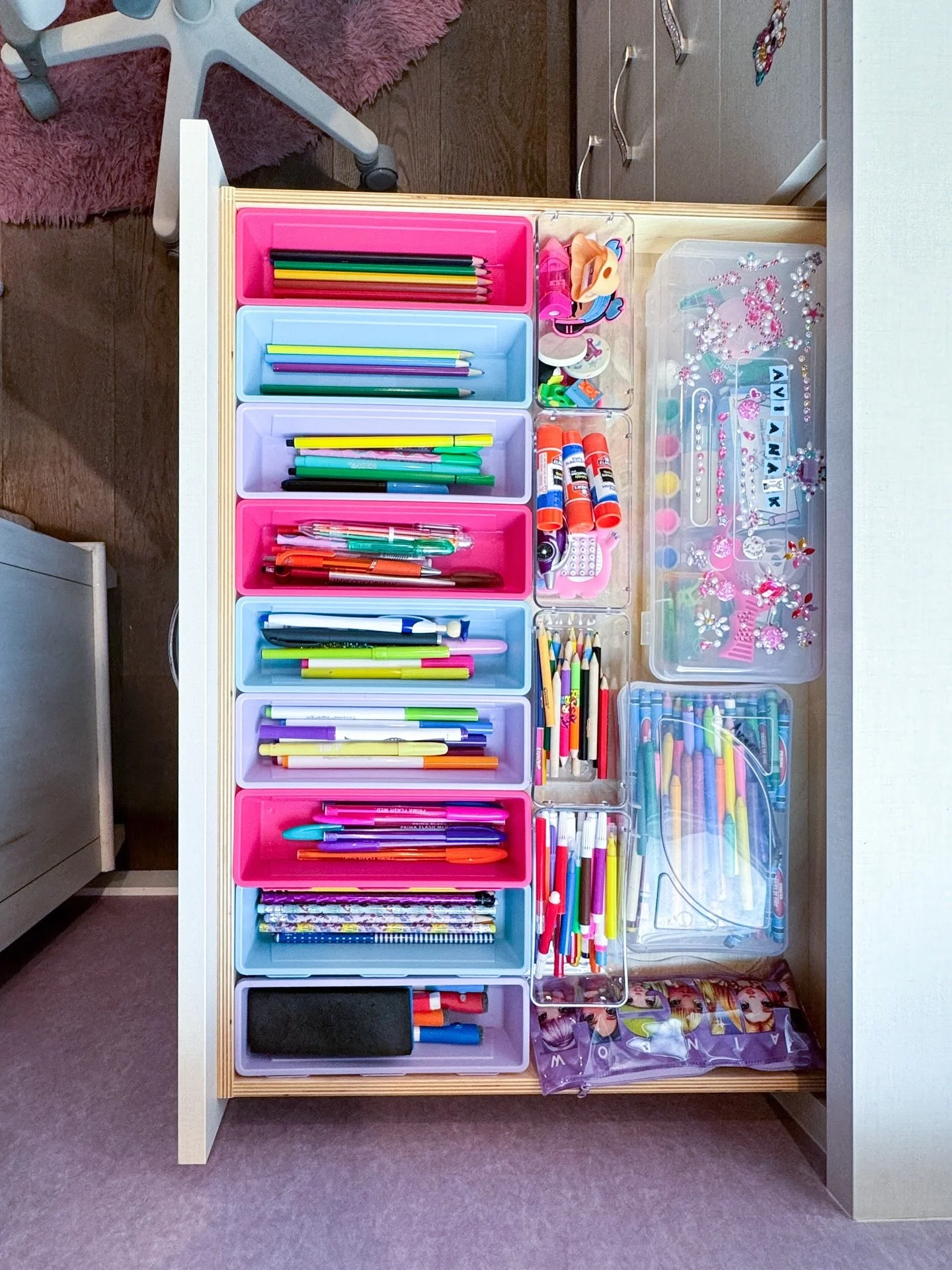 Inspired by back-to-school season ✨✏️📚

New notebooks, new goals, and now&hellip; a perfectly organized study drawer. Back-to-school ready! 

#backtoschool2025📚  #organizedlife #luxeandneat #southbay #southbaycities #backtoschool #organizeddrawers 