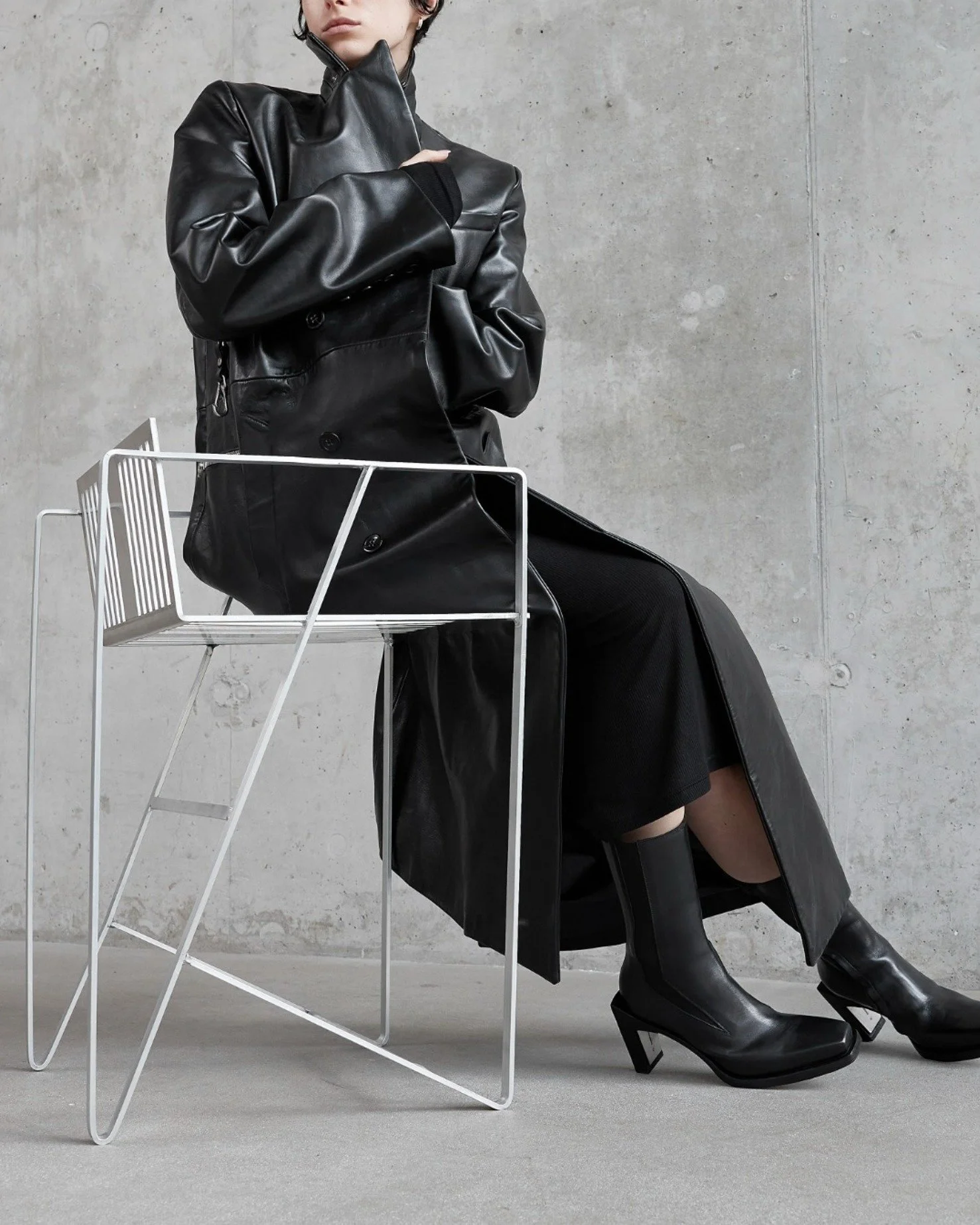 Le Catalogue: SÖDERBERG @soderbergofficial 

Featured Work: Enclosure Boots &amp; Veil Shoes 

Why In Our Palette: The essence of minimalist architecture translated into fashion,  sculptural silhouettes, precision tailoring, and footwear that turns 