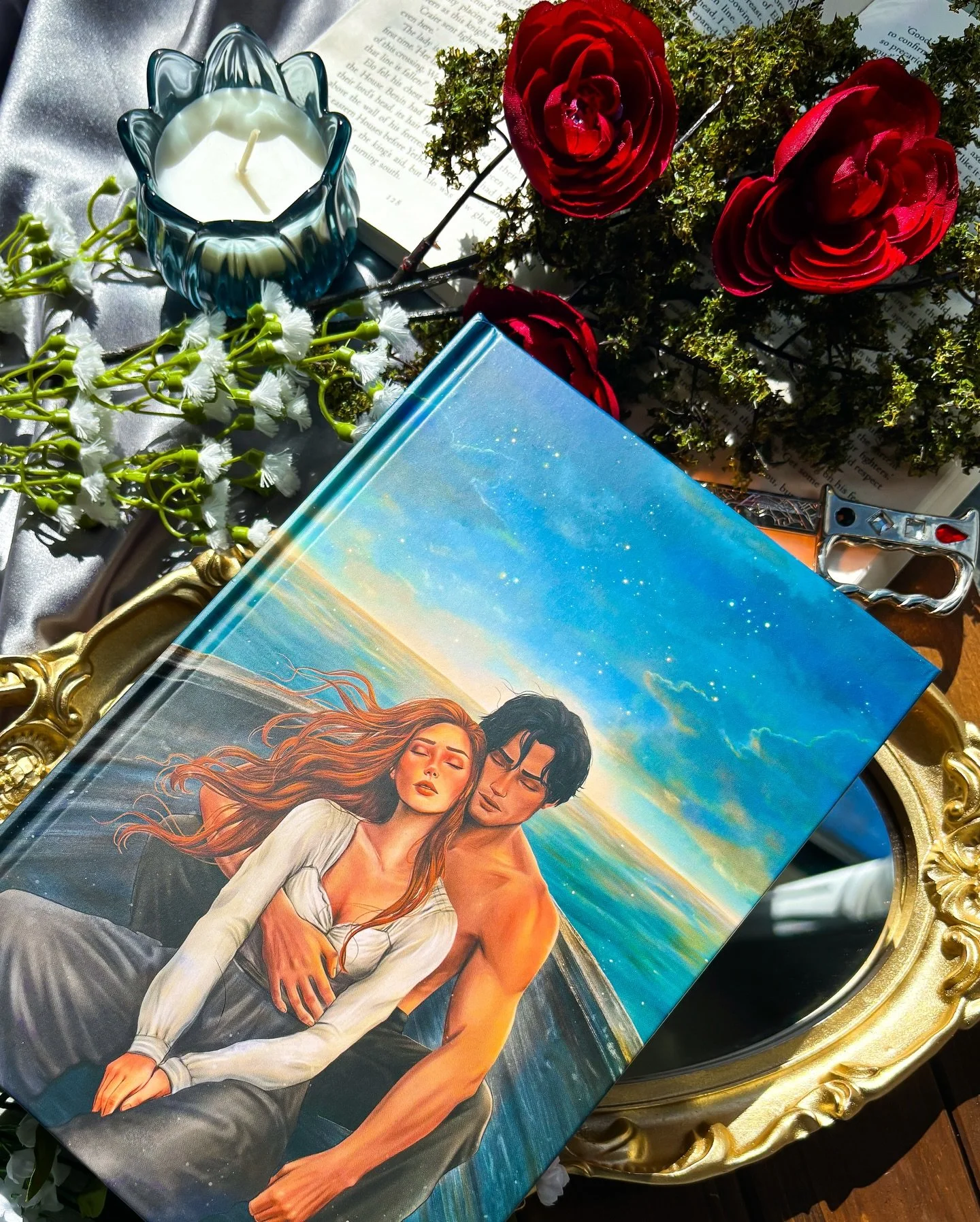 What makes you read the first page? 🦋 For me it&rsquo;s hands down the character art. I am such a tbr procrastinator but the second a see some character art, a book can jump to the top of my list. 
Metal Slinger will definitely be making its way ont