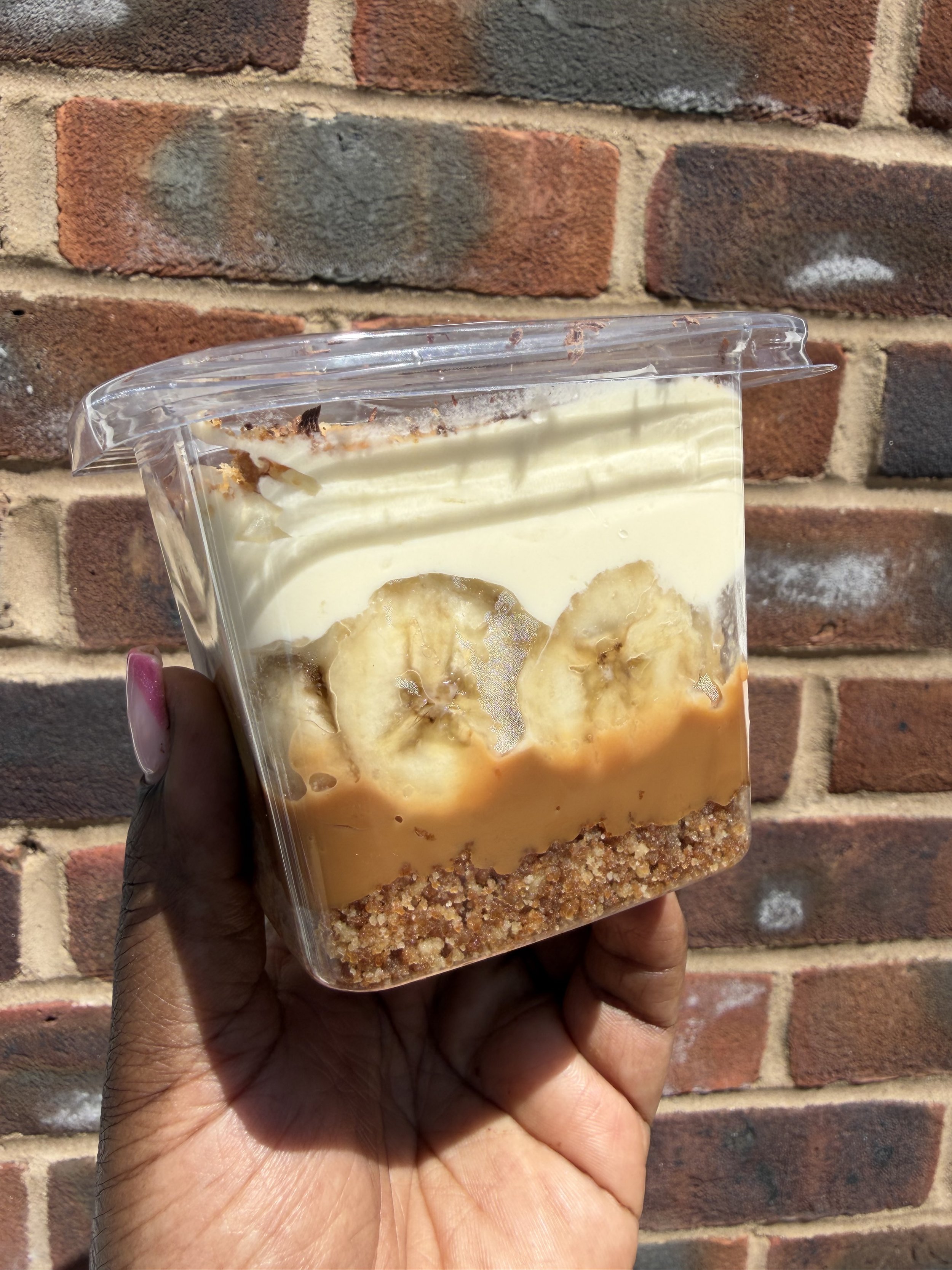 Dessert cups and cookie pie slices: Banoffee cups