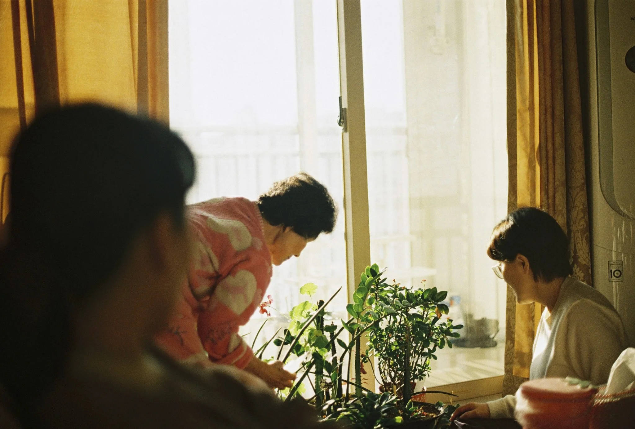 JEE SU_08_Mother and daughters, Korea, 2024.jpg