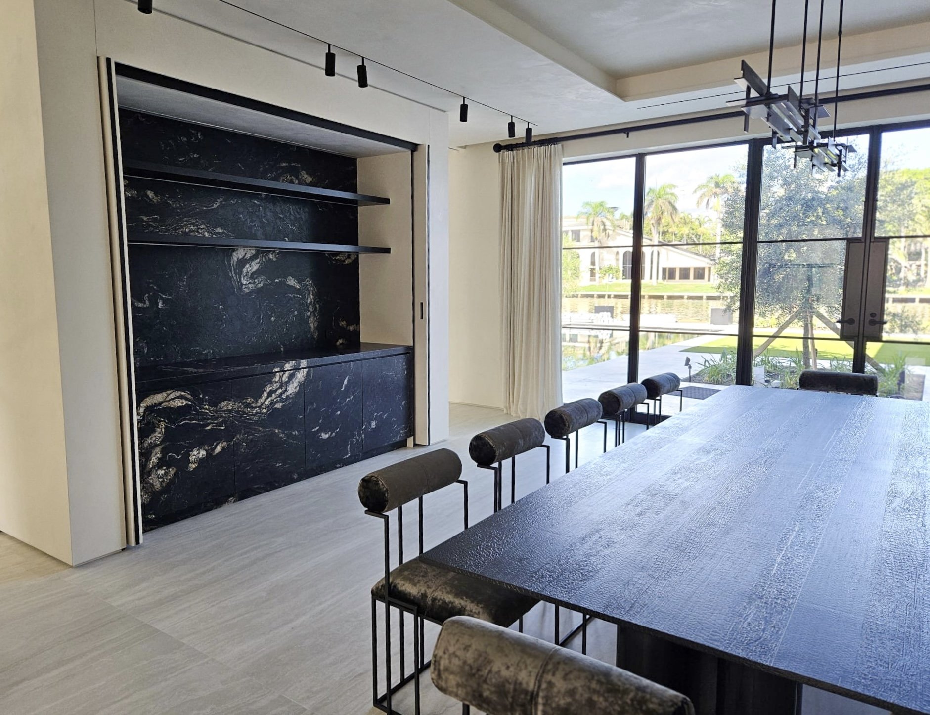 Dinning room with cabnet.jpg