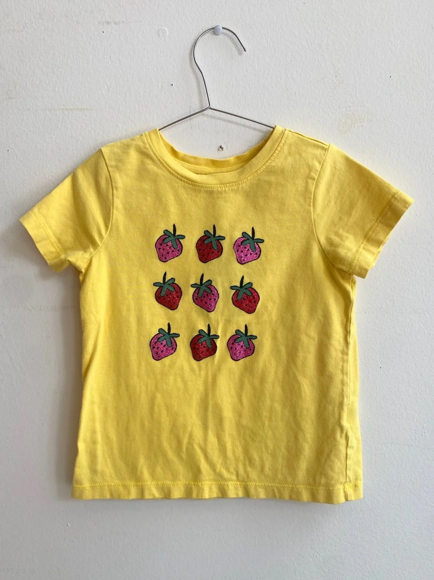 Hanna Andersson Strawberry Glitter Tee 5Y