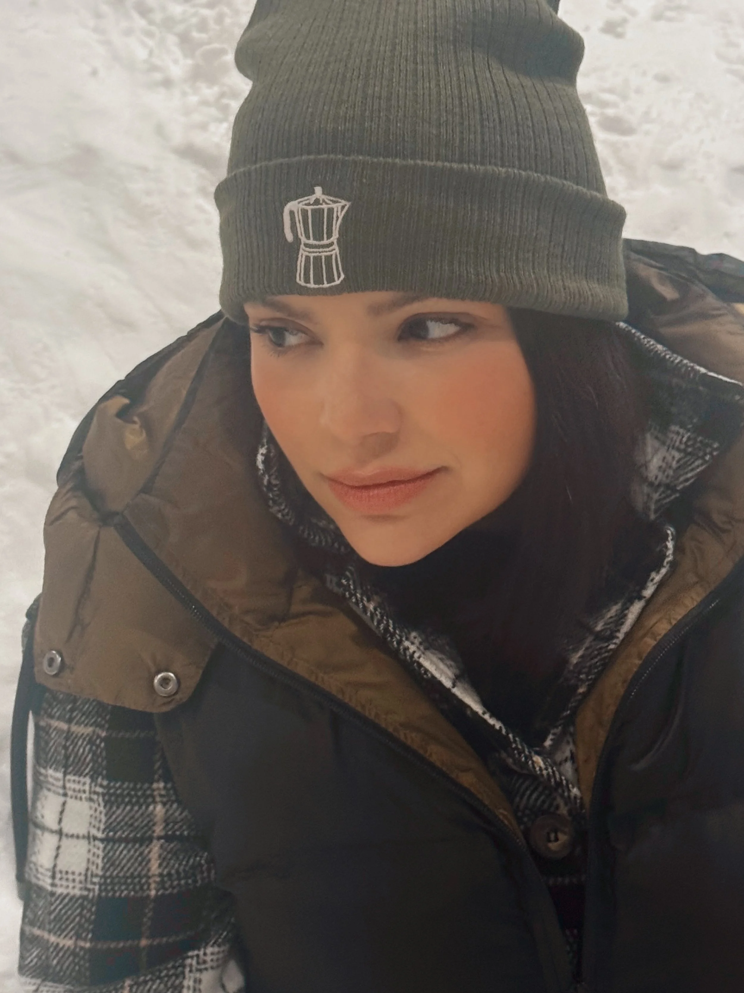 Our CEO just wore the MOCA Greca Ribbed Knit Beanie in the olive color at Big Snow American Dream and it delivered. Soft ribbed knit, perfect fit, serious style. Built to keep you warm when the temperature drops.
Shop the olive Greca Beanie now at ww