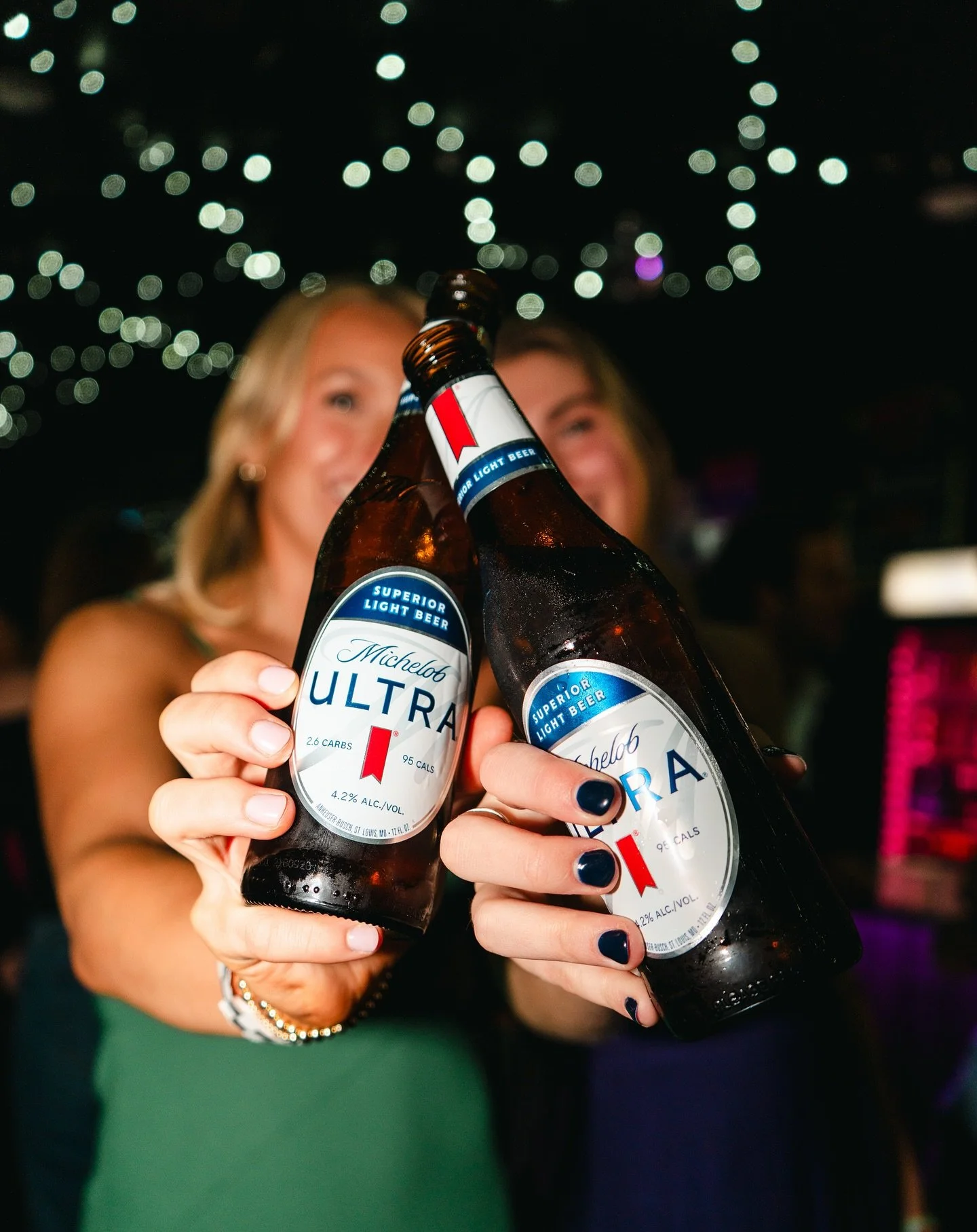 Cheers to the beeeeersss!! 🍻 

We&rsquo;re open &rsquo;til 2am every night, but now you can catch us early on Saturdays too &mdash; doors open at 11am for football! 🏈

$3 domestics all day, and hey, we might even cheer for your team (no promises, t