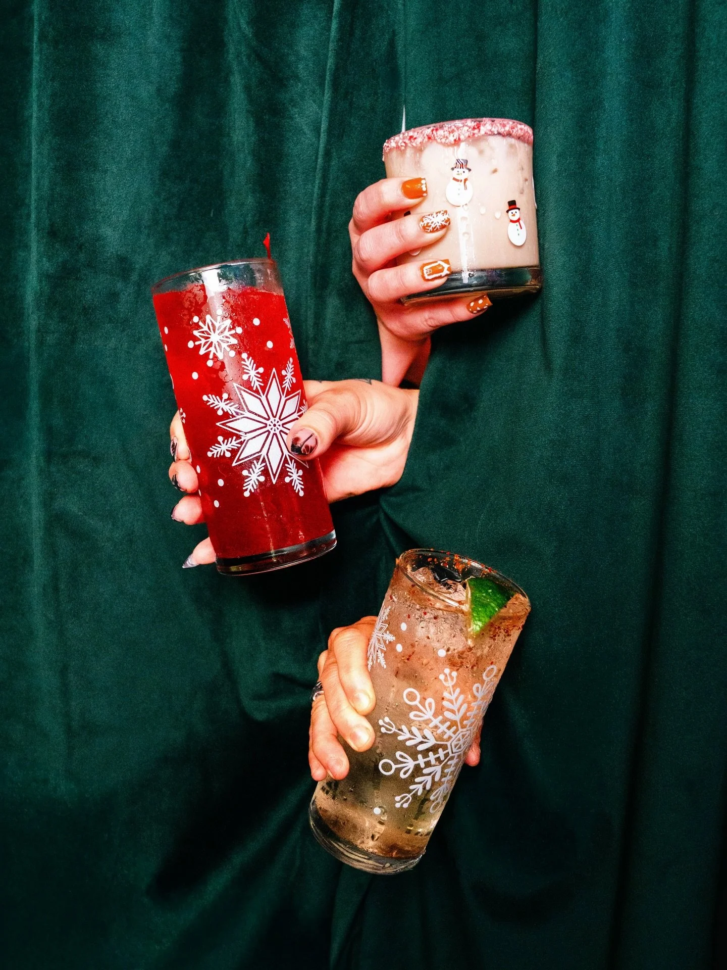 Thanksgiving week is here! 🦃✨

Kick it off with Black Wednesday featuring DJ Sideshow + karaoke from 9pm&ndash;1am

Then once your bellies are full, come back for our Thanksgiving Day After-Party &mdash; we&rsquo;ll be going strong 8pm&ndash;2am!

?